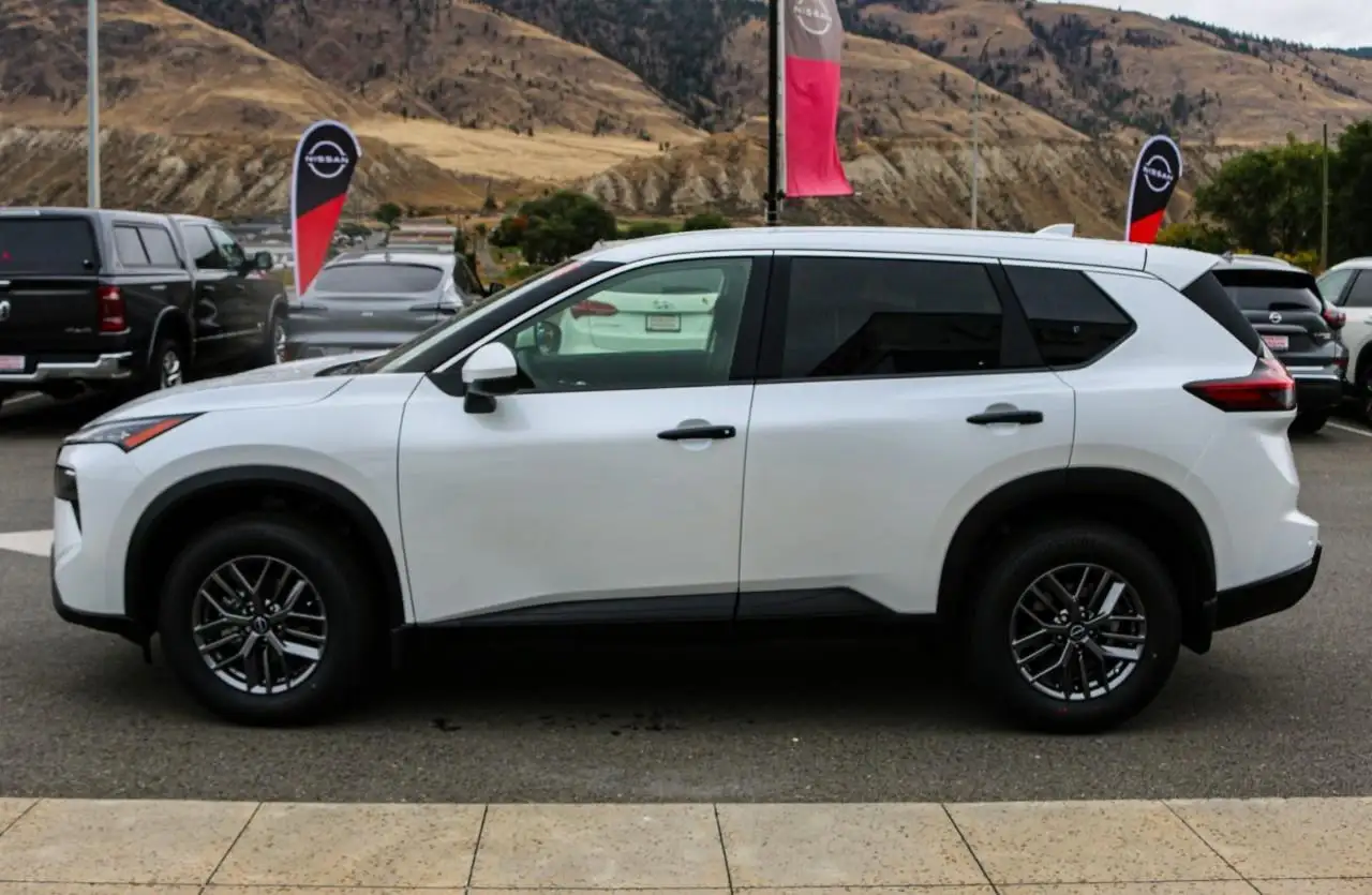 Nissan Rogue снимка Nissan Rogue