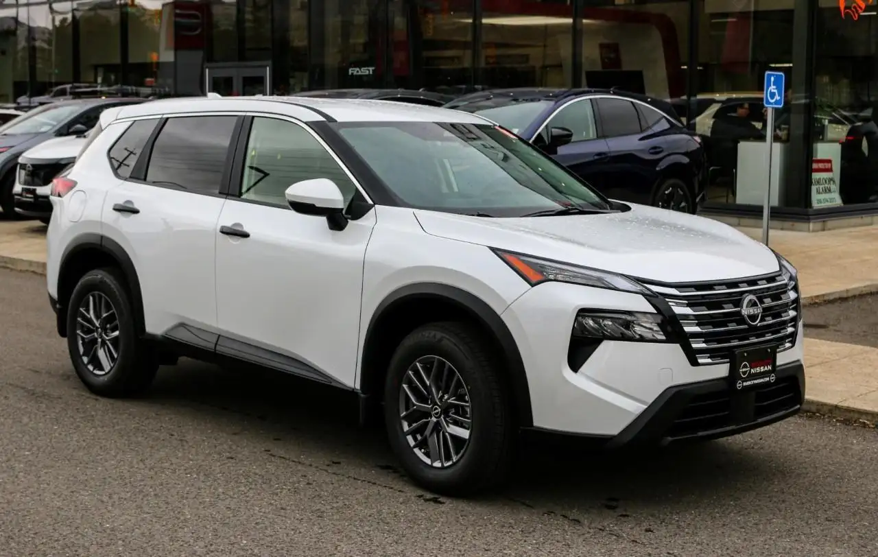 Nissan Rogue снимка Nissan Rogue