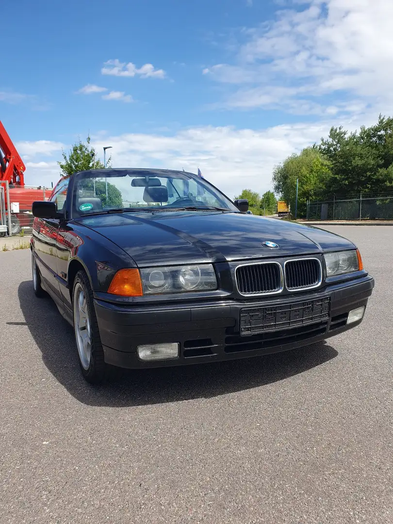 BMW 318 318i - 1