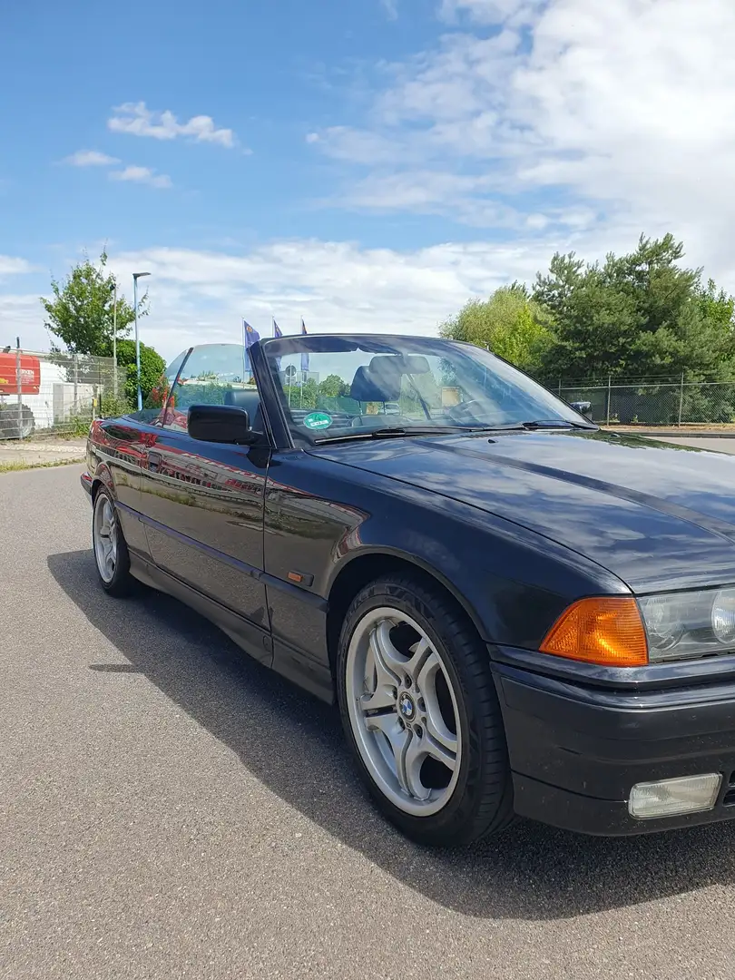 BMW 318 318i - 2