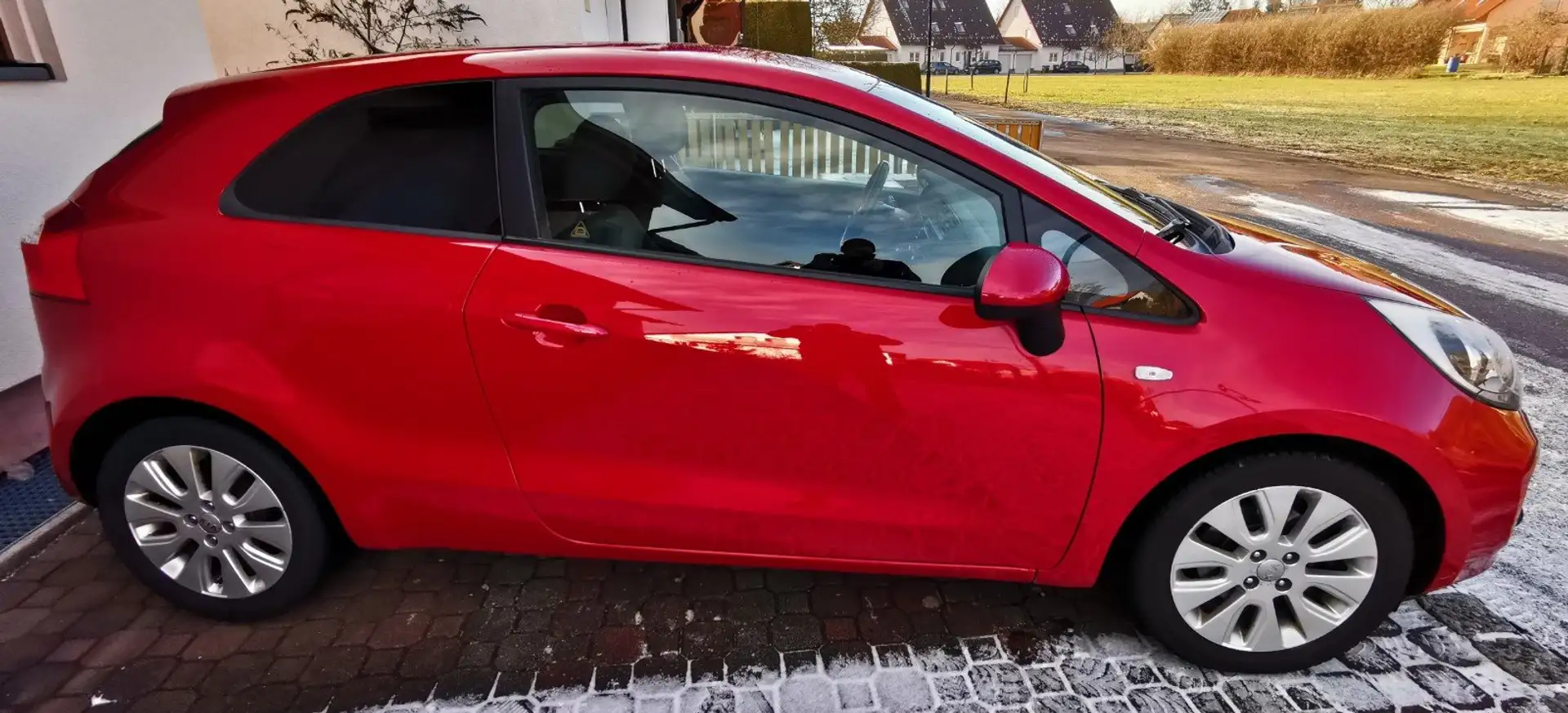 Kia Rio Rio 1.2 Fifa World Cup Edition Rouge - 1