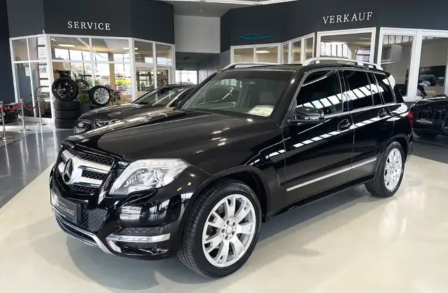 Mercedes-Benz GLK 200 AHK+Xenon+NAV+Pano+Sport Paket