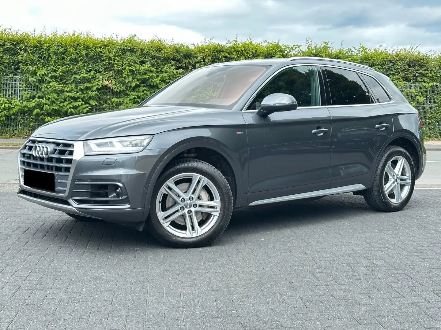 Audi Q5 3.0 TDI quattro S-Line Plus MATRIX-HUD-LED-E6 Grijs - 2