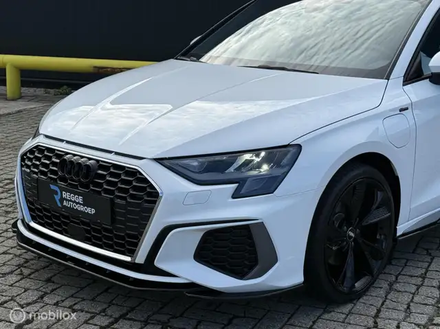 Audi A3 view 6