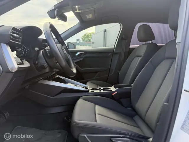 Audi A3 view 4