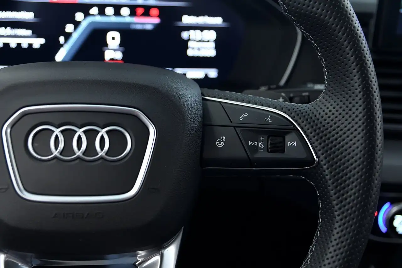 Audi SQ5 photo Audi SQ5