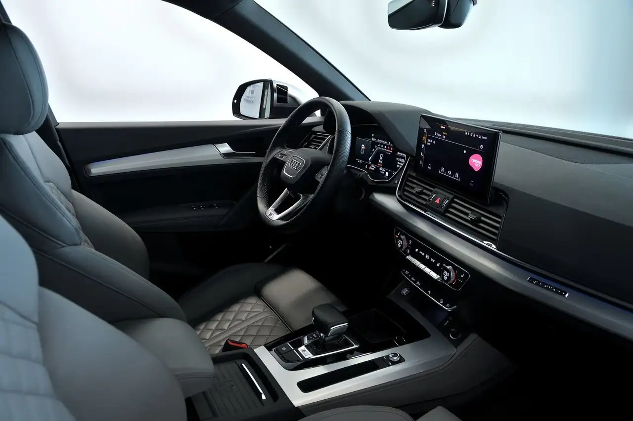 Audi SQ5 photo Audi SQ5