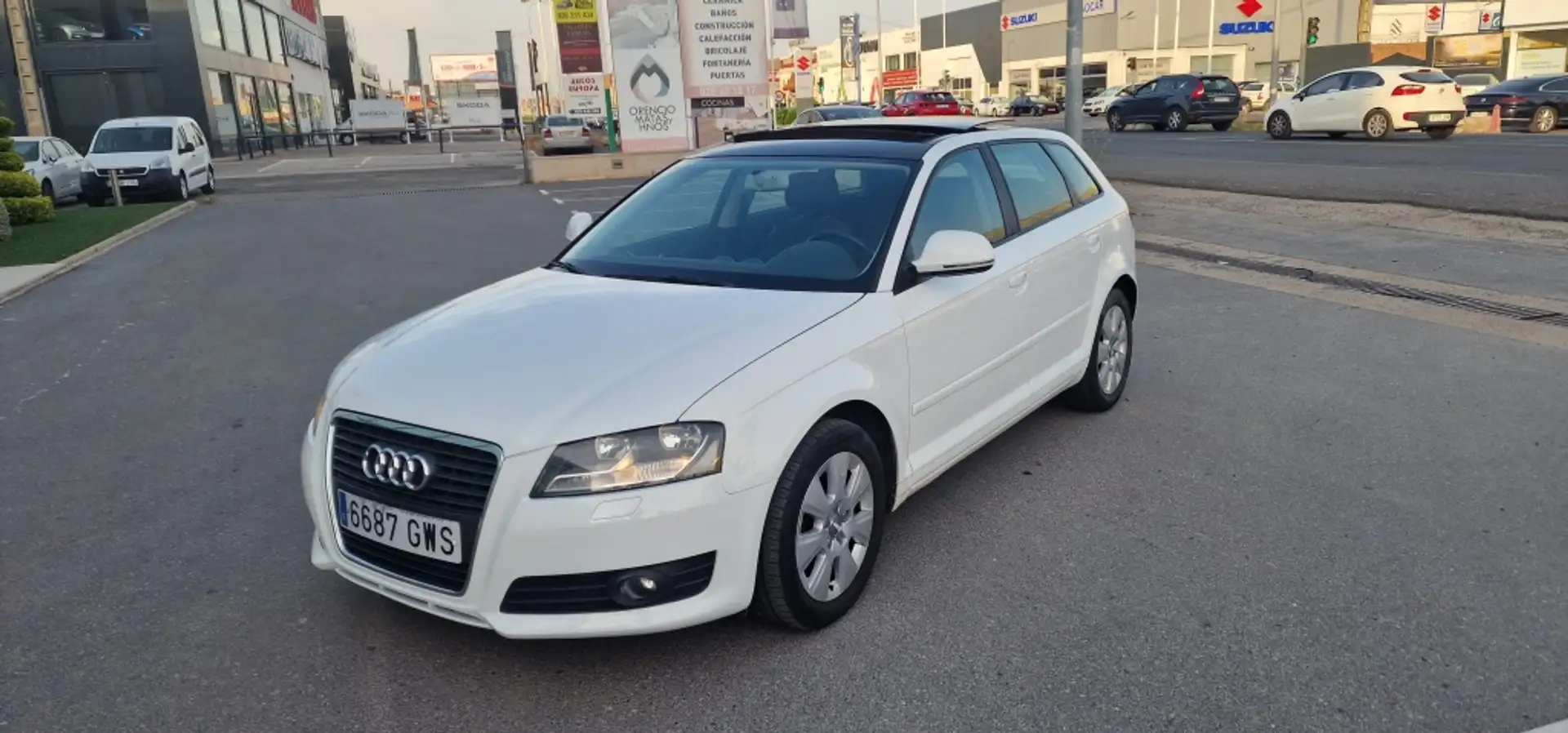 Audi A3 Sportback 1.6TDI Ambiente Blanco - 1