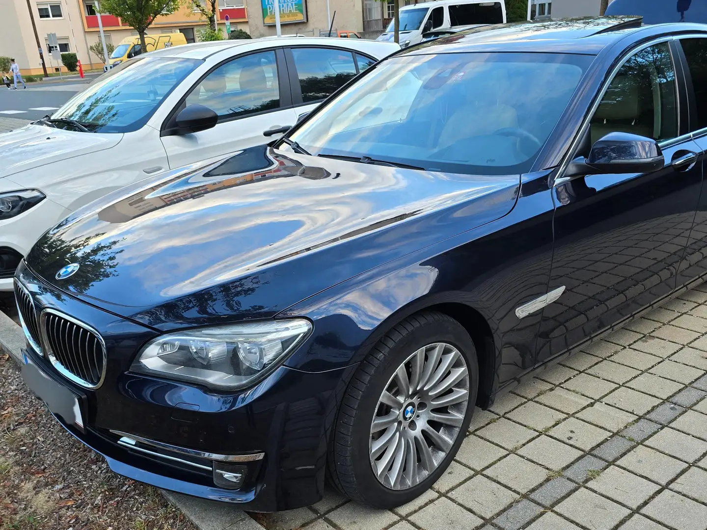 BMW 730 730d Aut. Bleu - 1