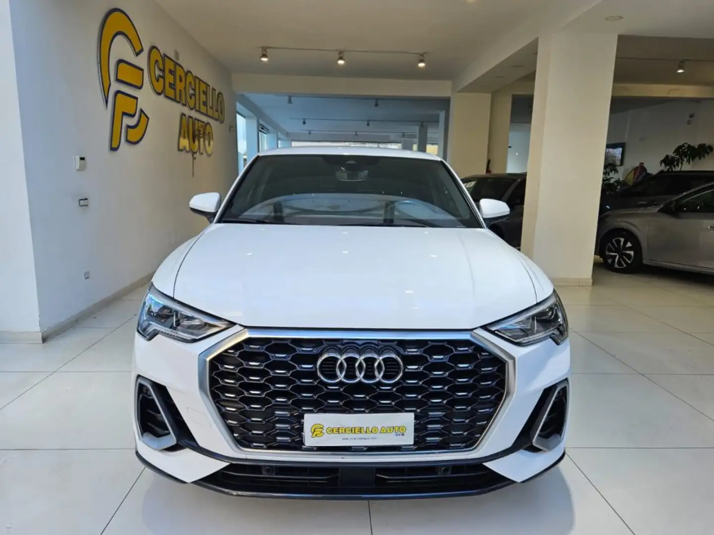 Audi Q3 35 TDI S tronic S line edition DA €479,00 MENSIL Bianco - 1