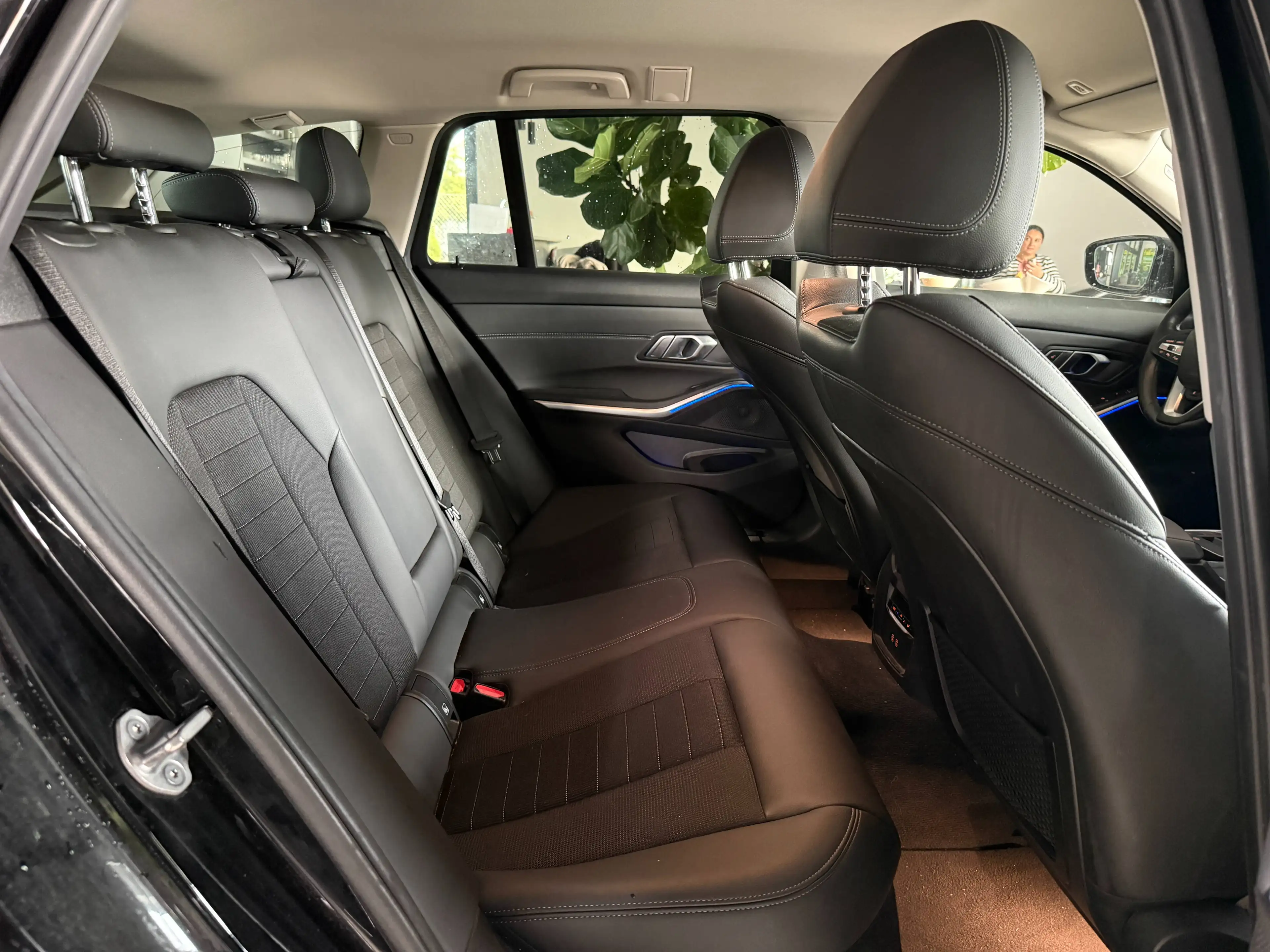 BMW 320 320 d xDrive Sport Line 1.Besitz-Ambiente-Kamera — photo 8