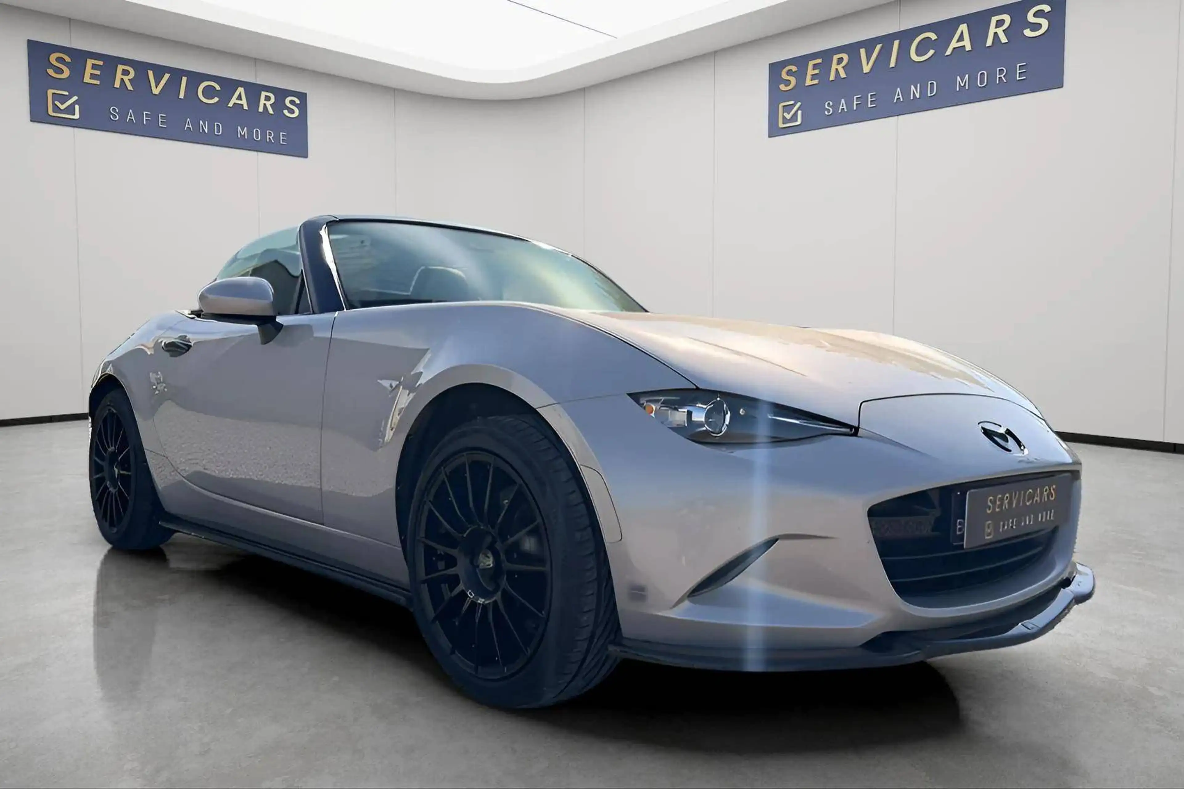 Mazda MX-5 @ SERVICARS FLEURUS - Mazda MX-5 1.5i Skyactiv-G Skycruise (EU6d) - MAXTON PACK - JANTE OZ - 12 MOIS GARANTIE — photo 4