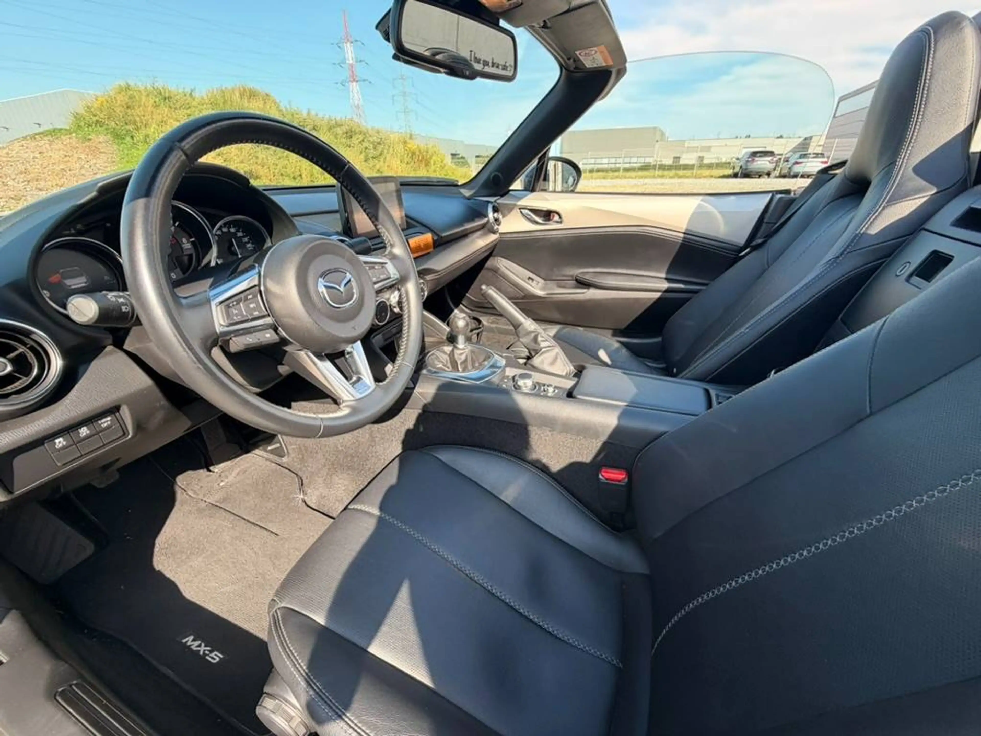 Mazda MX-5 @ SERVICARS FLEURUS - Mazda MX-5 1.5i Skyactiv-G Skycruise (EU6d) - MAXTON PACK - JANTE OZ - 12 MOIS GARANTIE — photo 10