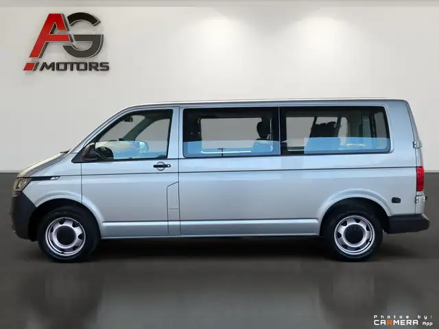 Volkswagen Transporter view 8