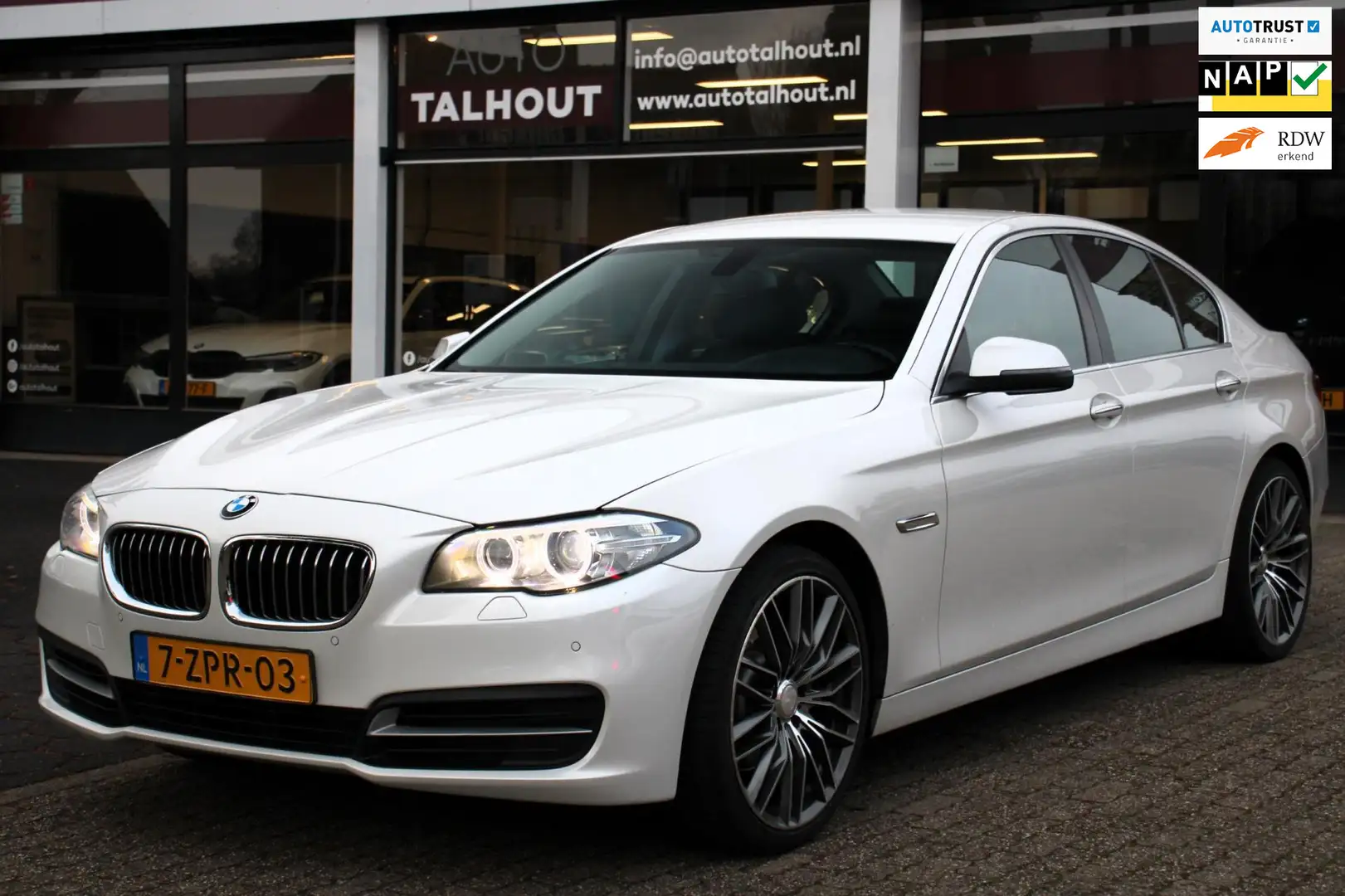 BMW 520 5-serie 520i High Executive - AUTOMAAT | FACELIFT Weiß - 1