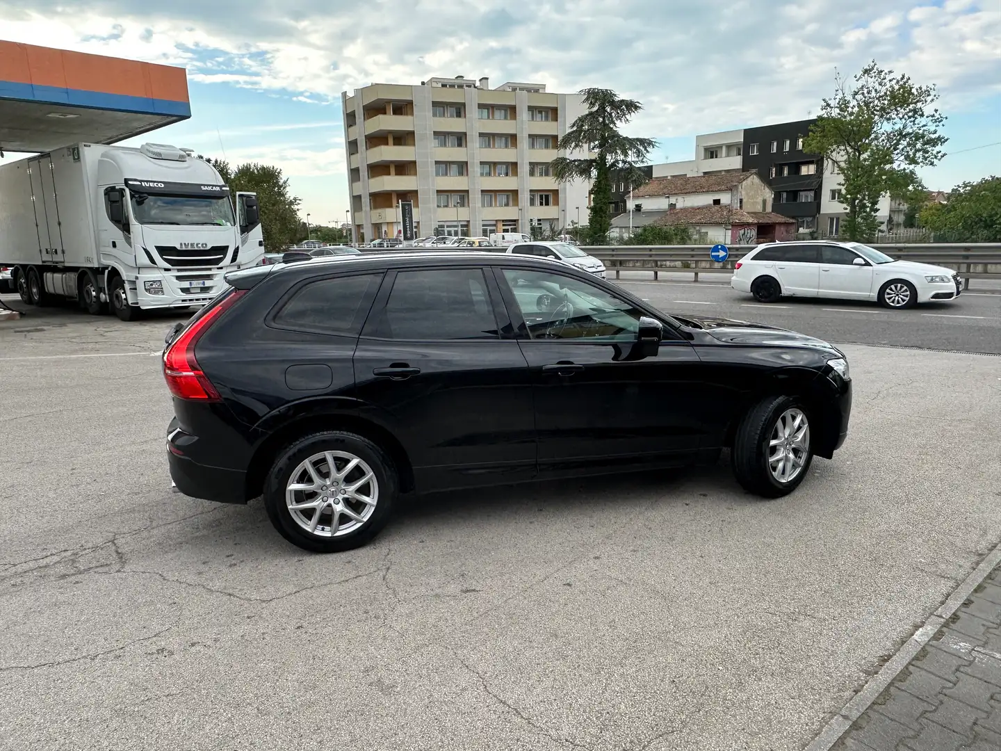 Volvo XC60 2.0 d4 Business geartronic - 1