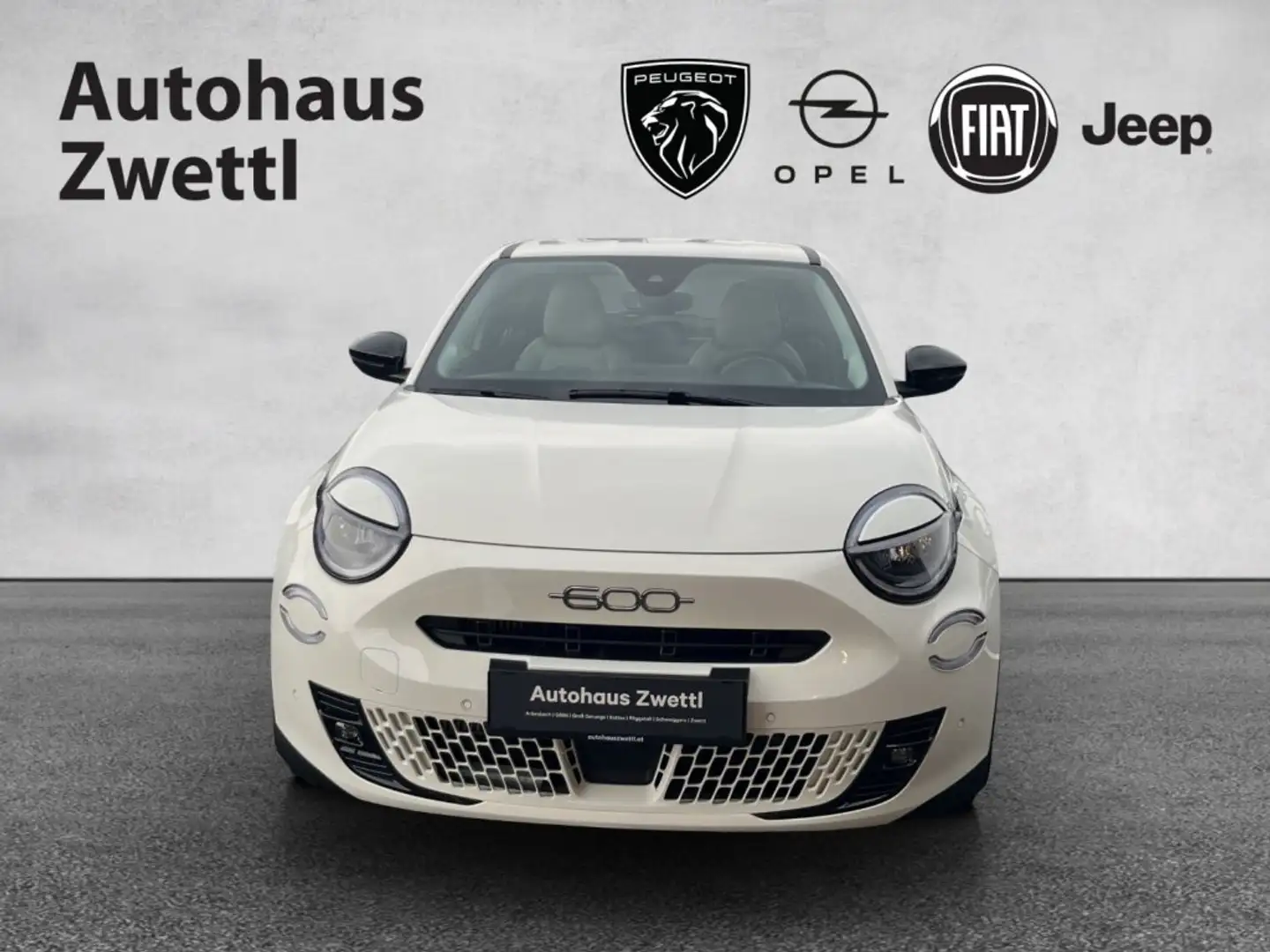 Fiat 600 MHEV 100 eDCT6 Tech-Paket & Style-Paket Blanc - 2