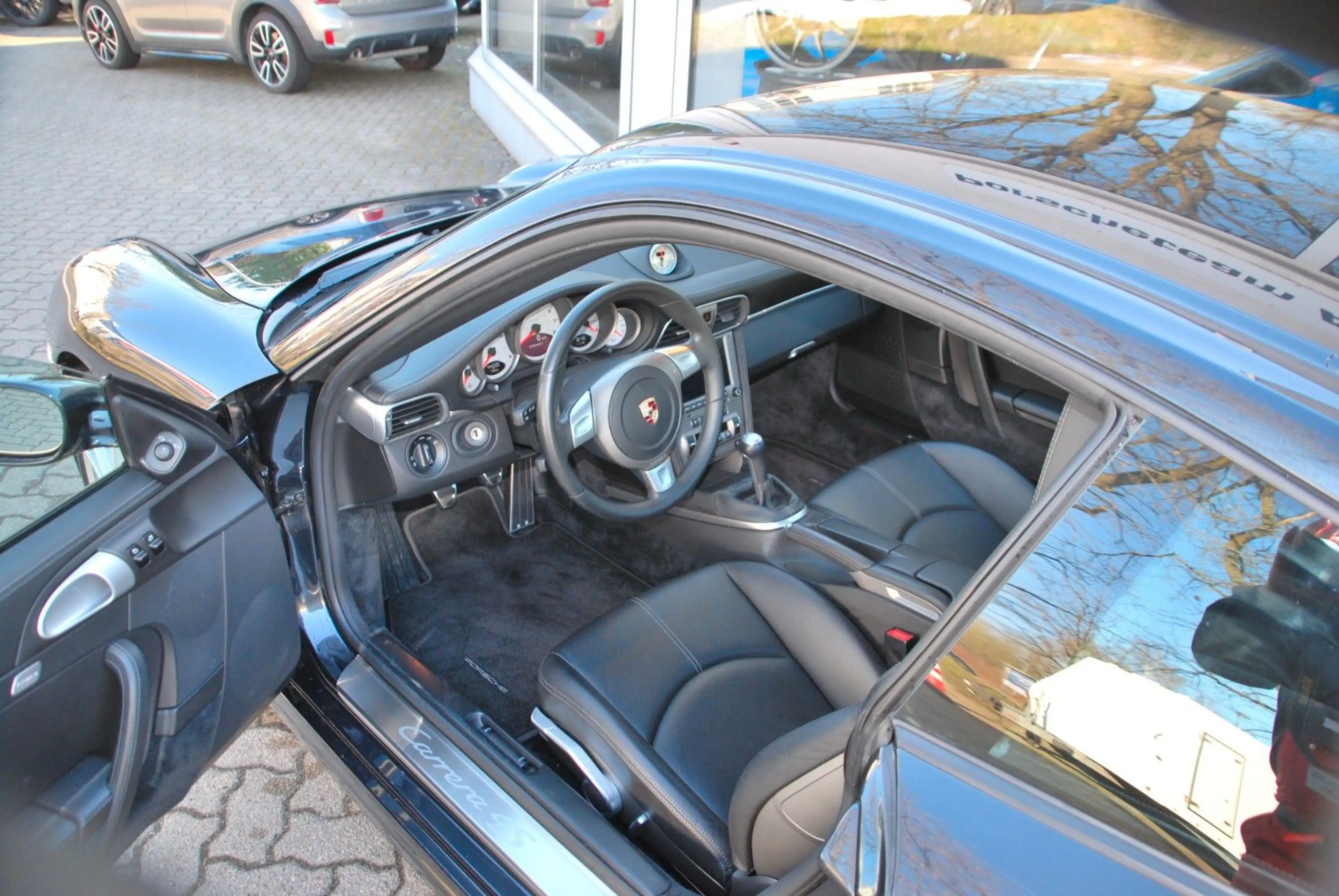 Porsche 997 Carrera 4 S Nachlackierungsfrei — photo 12