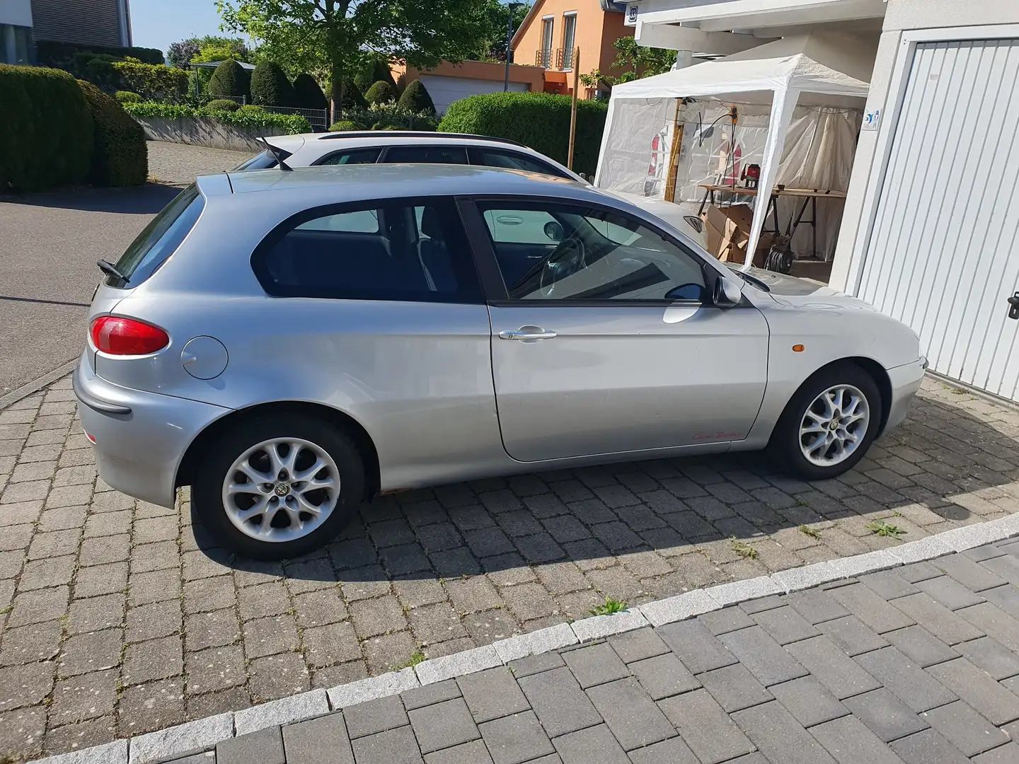 Alfa Romeo Alfa 6 1.9 JTD 16V Distinctive - 1