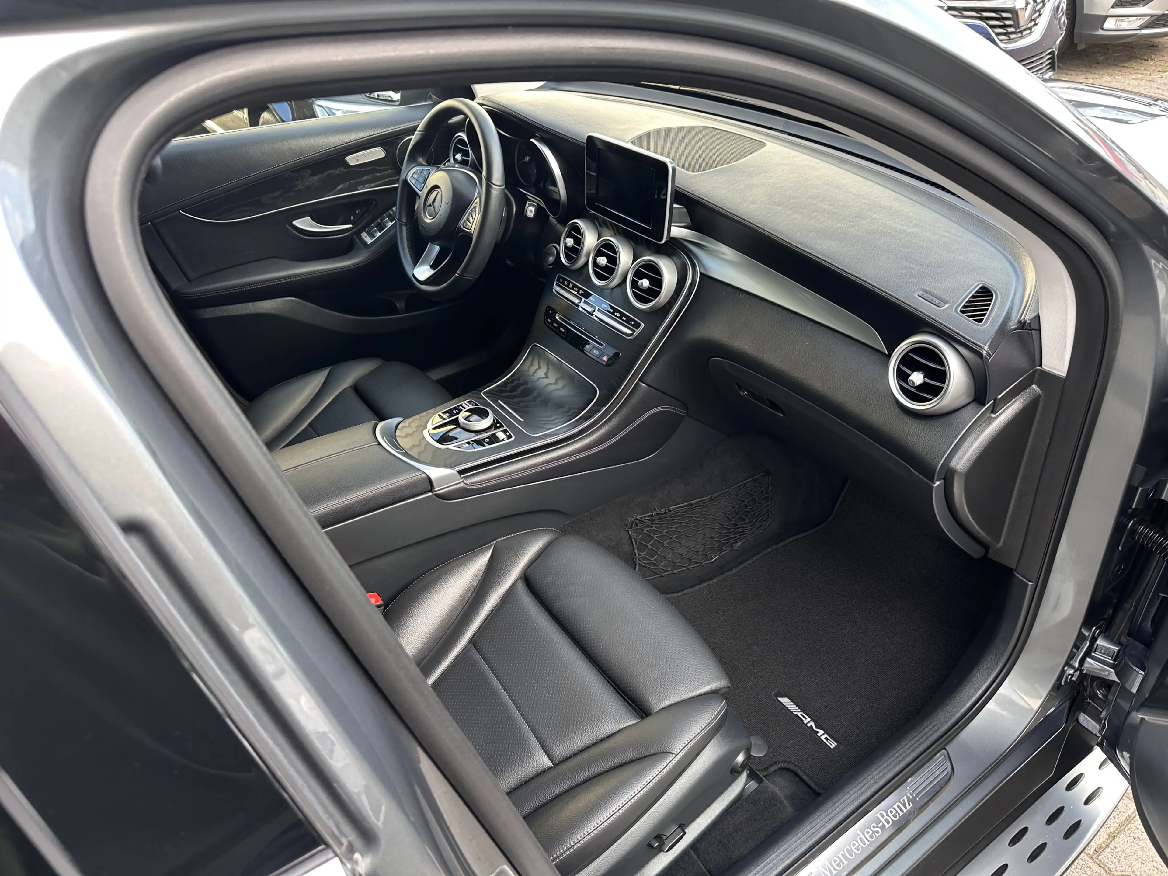 Mercedes-Benz GLC 250 4Matic 1.Hd *Kamera*Leder* — photo 15
