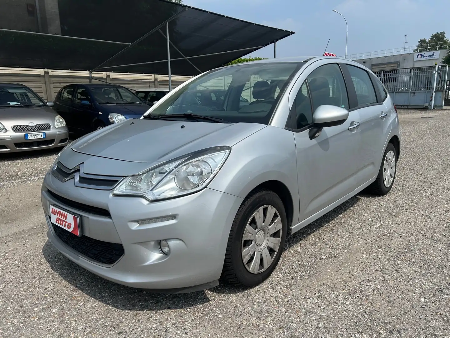 Citroen C3 1.2 VTi 82 Exclusive Grigio - 1