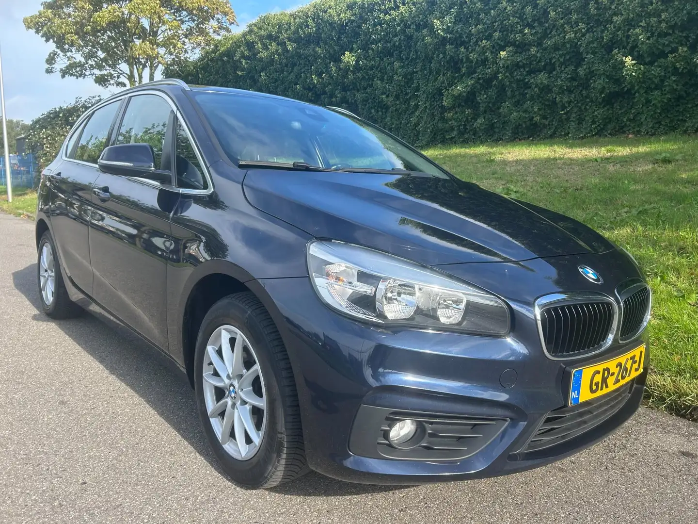 BMW 218 2-serie Active Tourer 218d Essential - Automaat - Blauw - 1