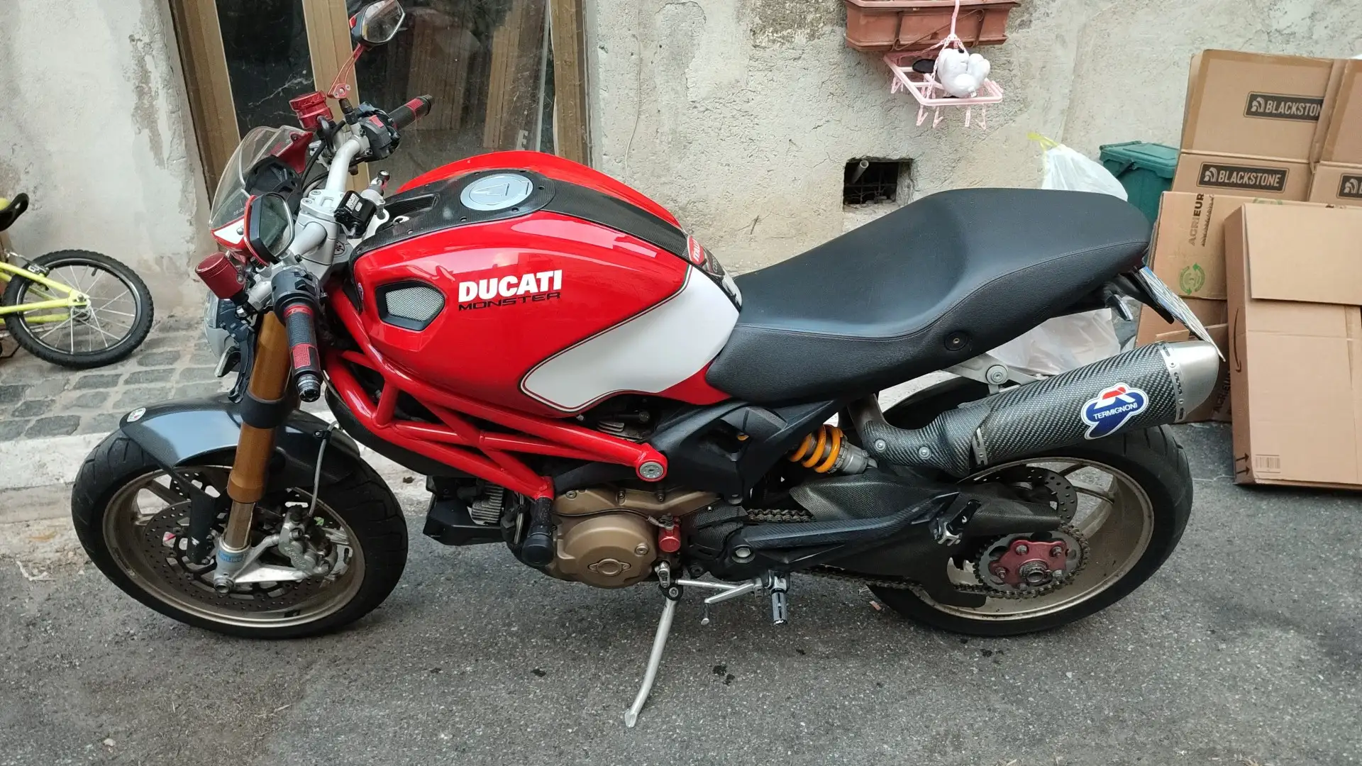 Ducati Monster 1100 Rosso - 1