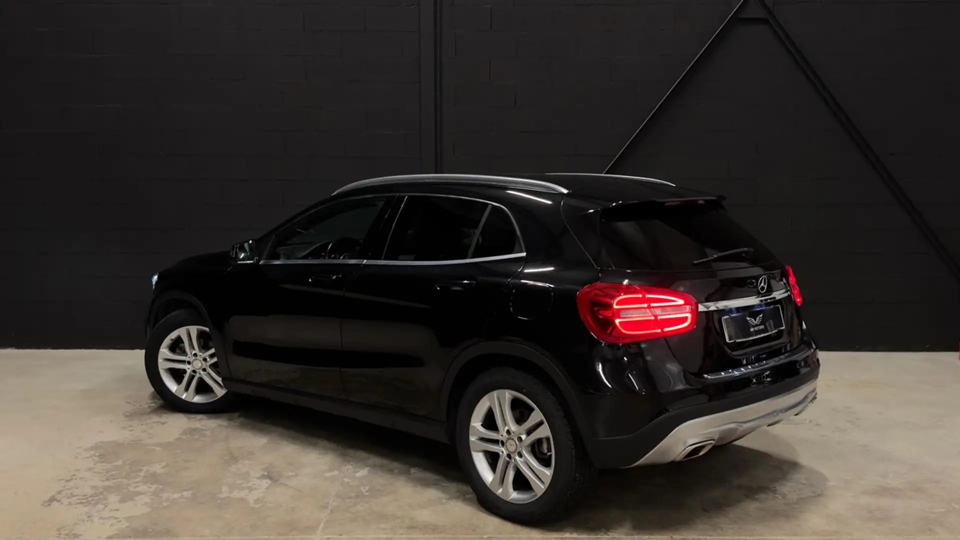 Mercedes-Benz GLA 220 220 2.1 CDi 4MATIC 7G-DCT 170 CV Sensation Zwart - 2