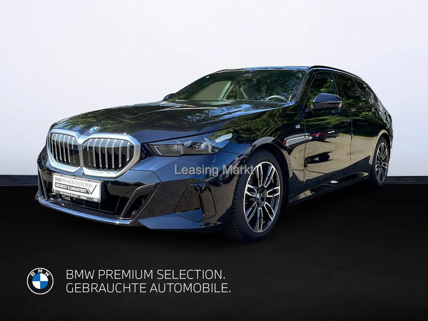 BMW 520 d Touring M Sportpaket Panorama Standhzg. AHK Schwarz - 2