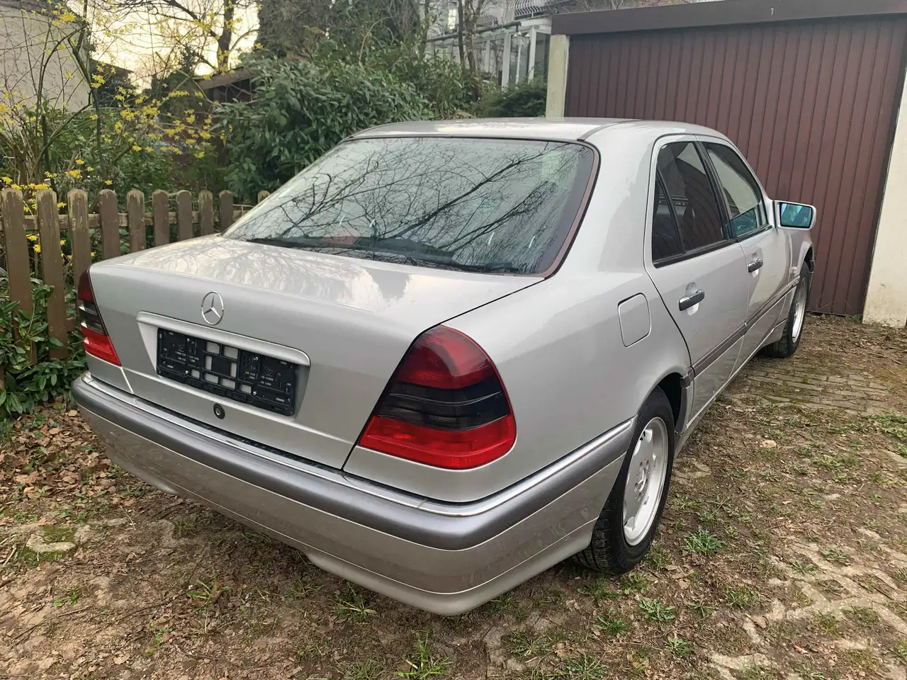 Mercedes-Benz C 180 C-Klasse Elegance Traumhafte Ausstattung - Voll !! In der Original-Ausstattung !!! *NO EXPORT* *KEIN LETZTER PREIS*, foto 3