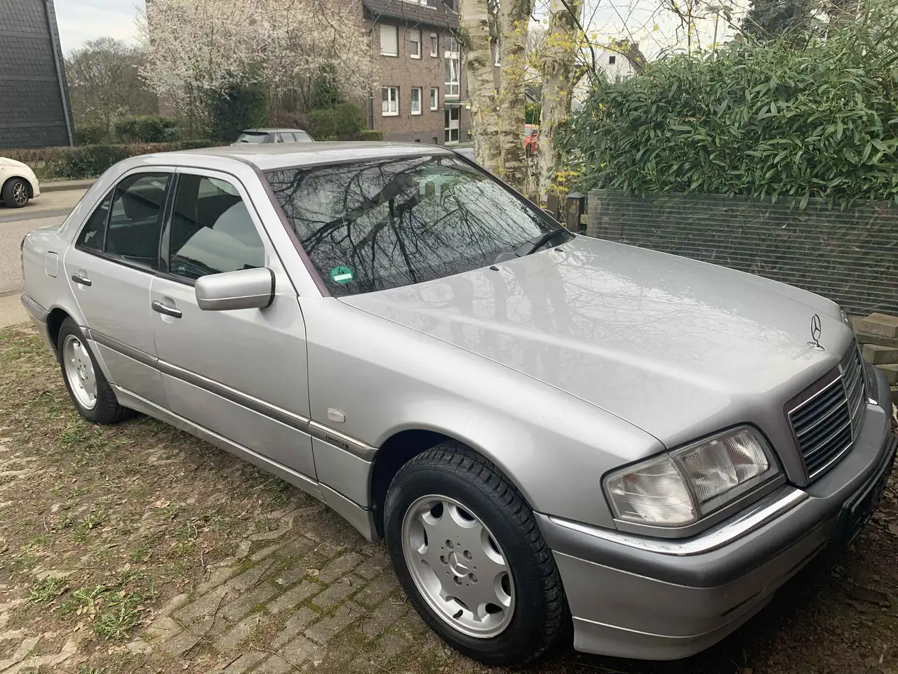 Mercedes-Benz C 180 C-Klasse Elegance Traumhafte Ausstattung - Voll !! In der Original-Ausstattung !!! *NO EXPORT* *KEIN LETZTER PREIS*, foto 2