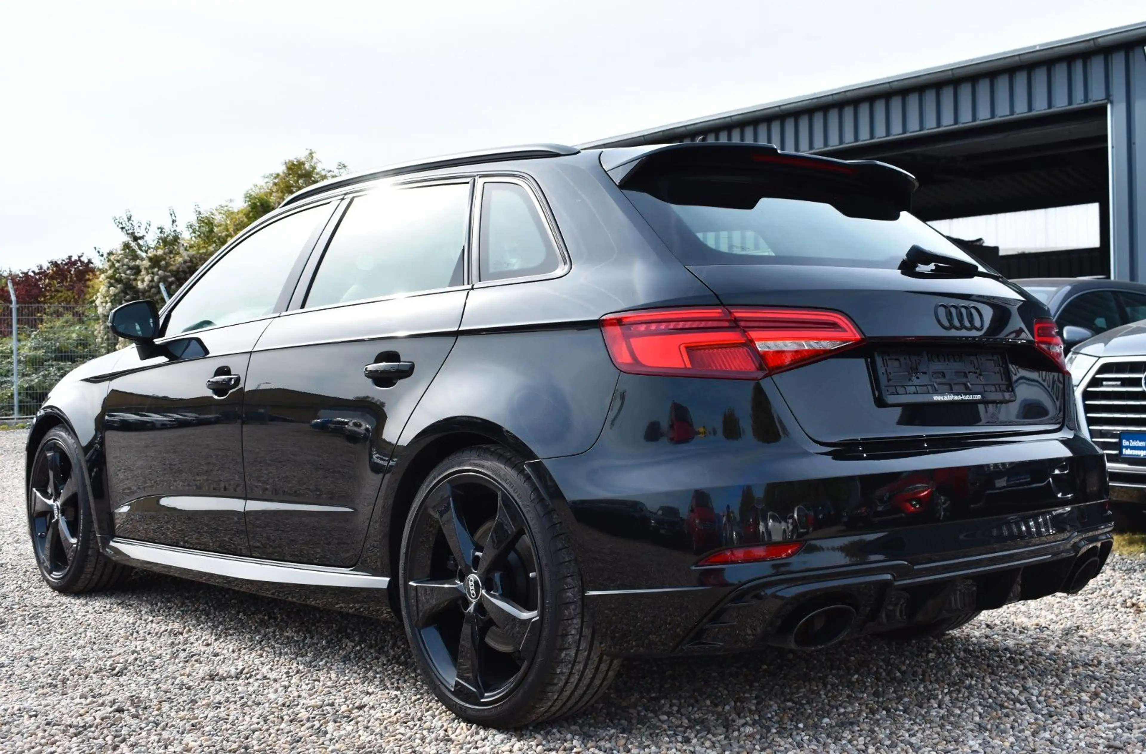 Audi RS3 Sportback 2.5 TFSI quattro Keyless /B&O/ — photo 4