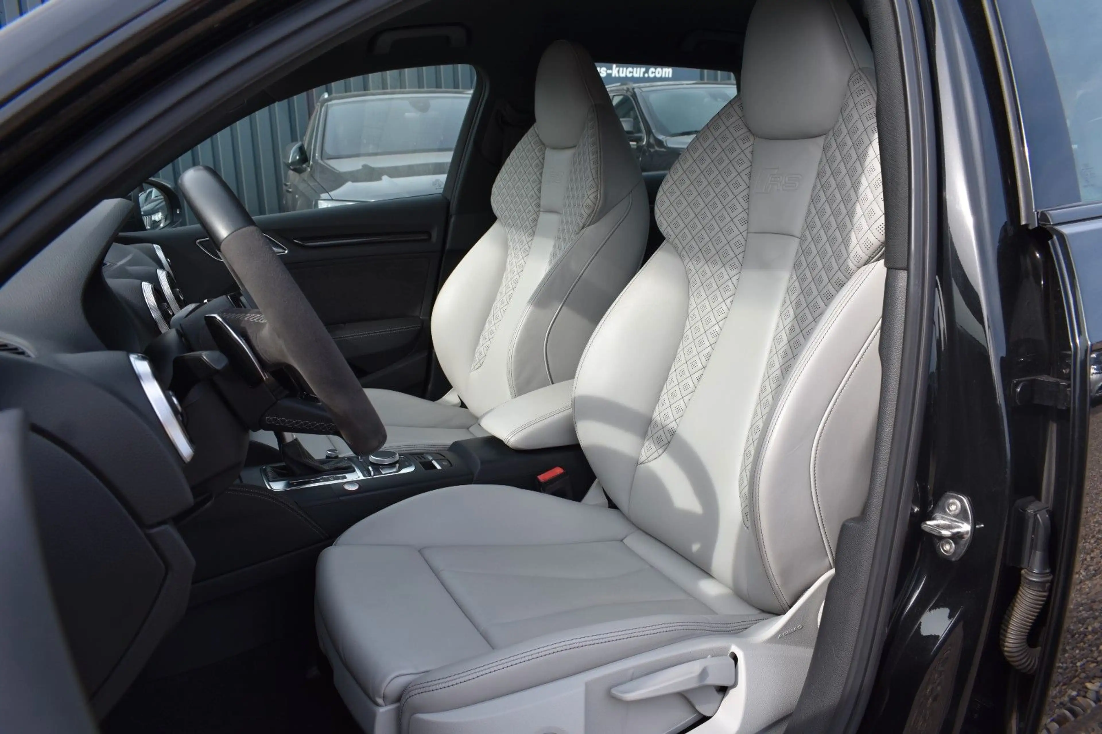Audi RS3 Sportback 2.5 TFSI quattro Keyless /B&O/ — photo 12