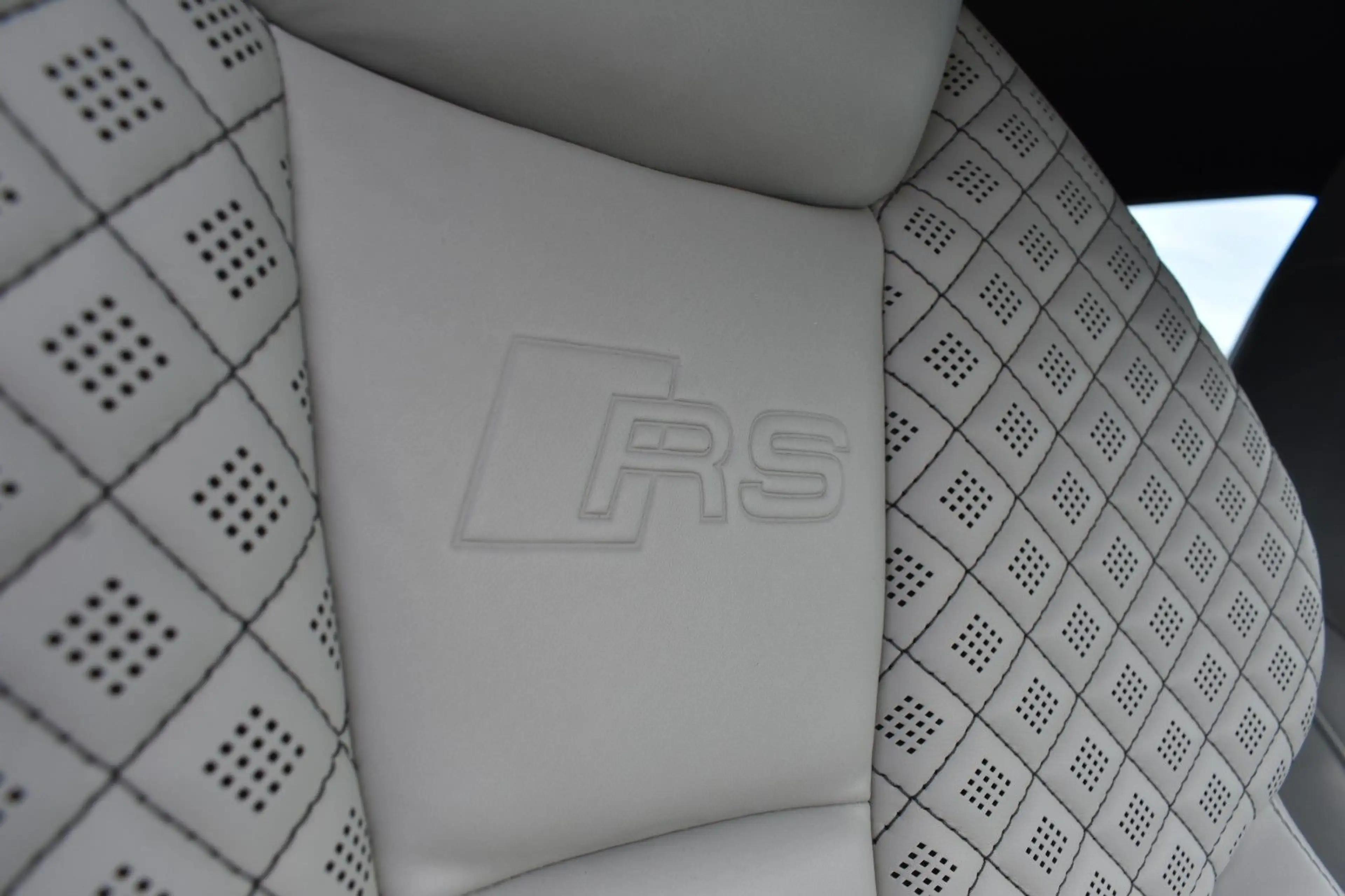 Audi RS3 Sportback 2.5 TFSI quattro Keyless /B&O/ — photo 14