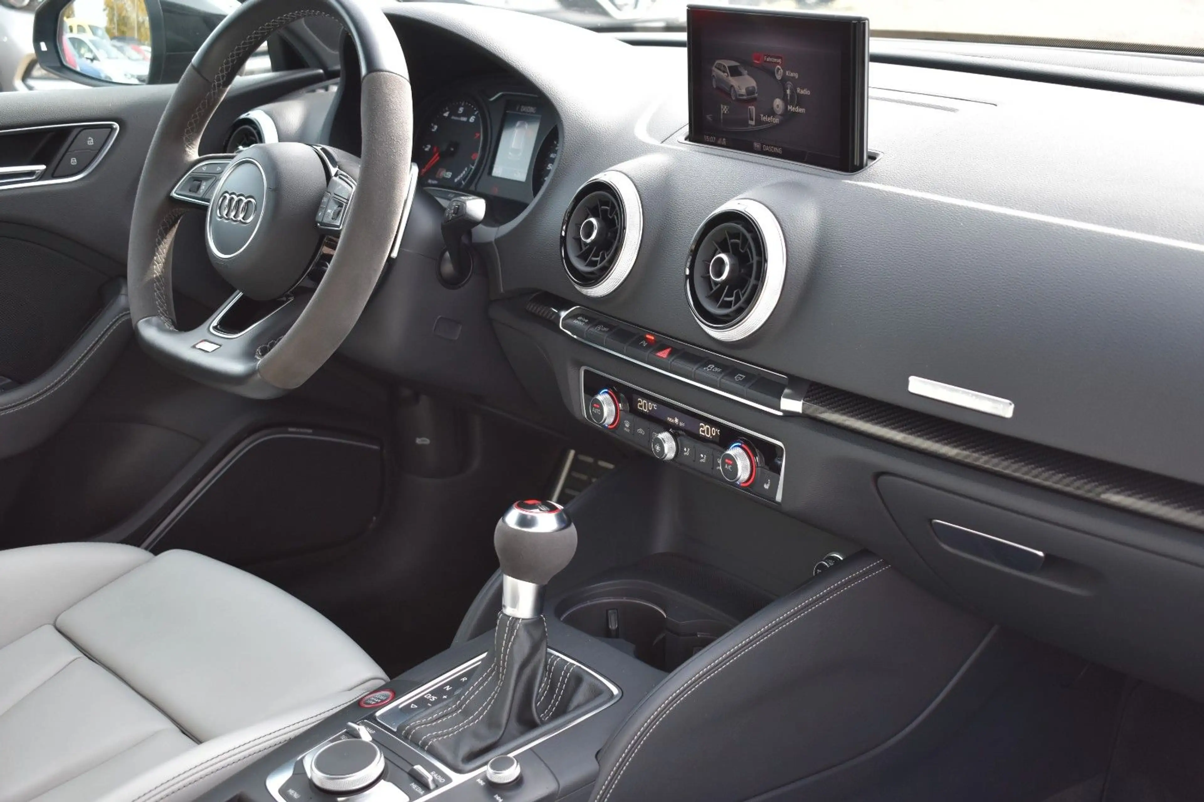 Audi RS3 Sportback 2.5 TFSI quattro Keyless /B&O/ — photo 15