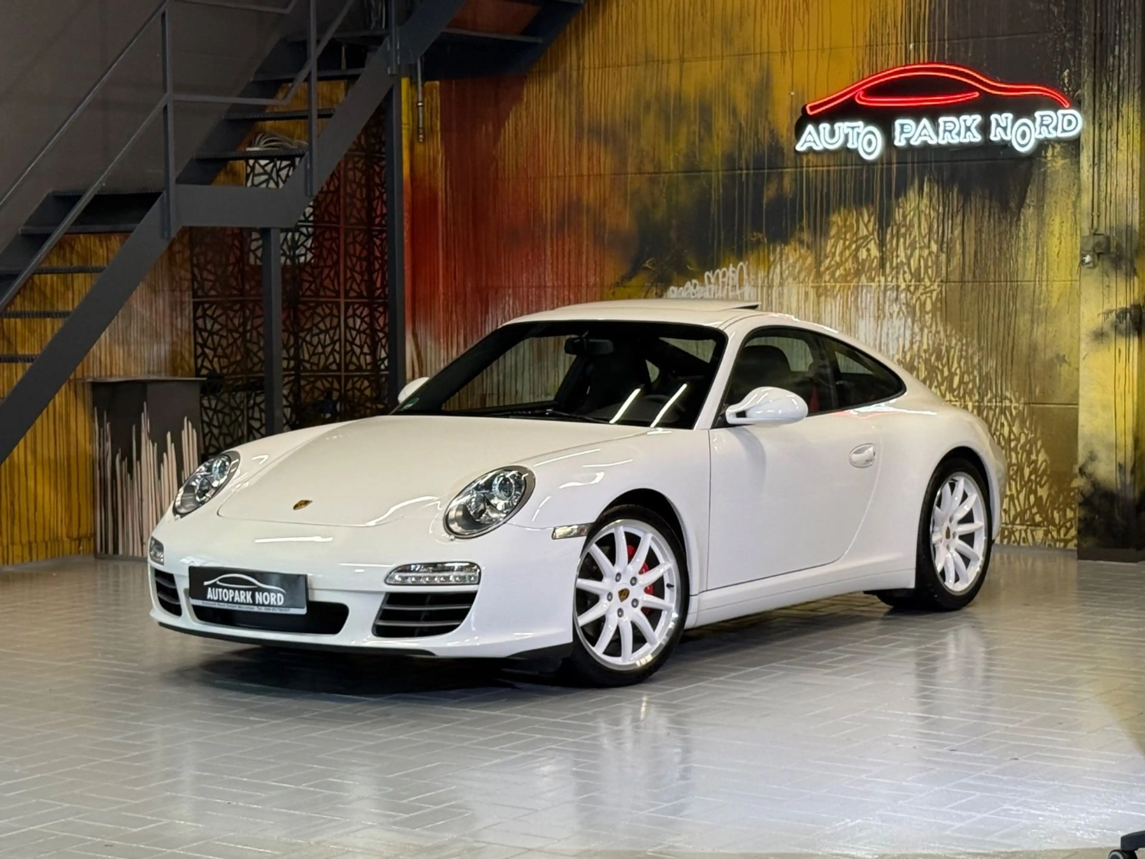 Porsche 911 Carrera 4S Coupe EL.GSD~LEDER~NAVI~BOSE~