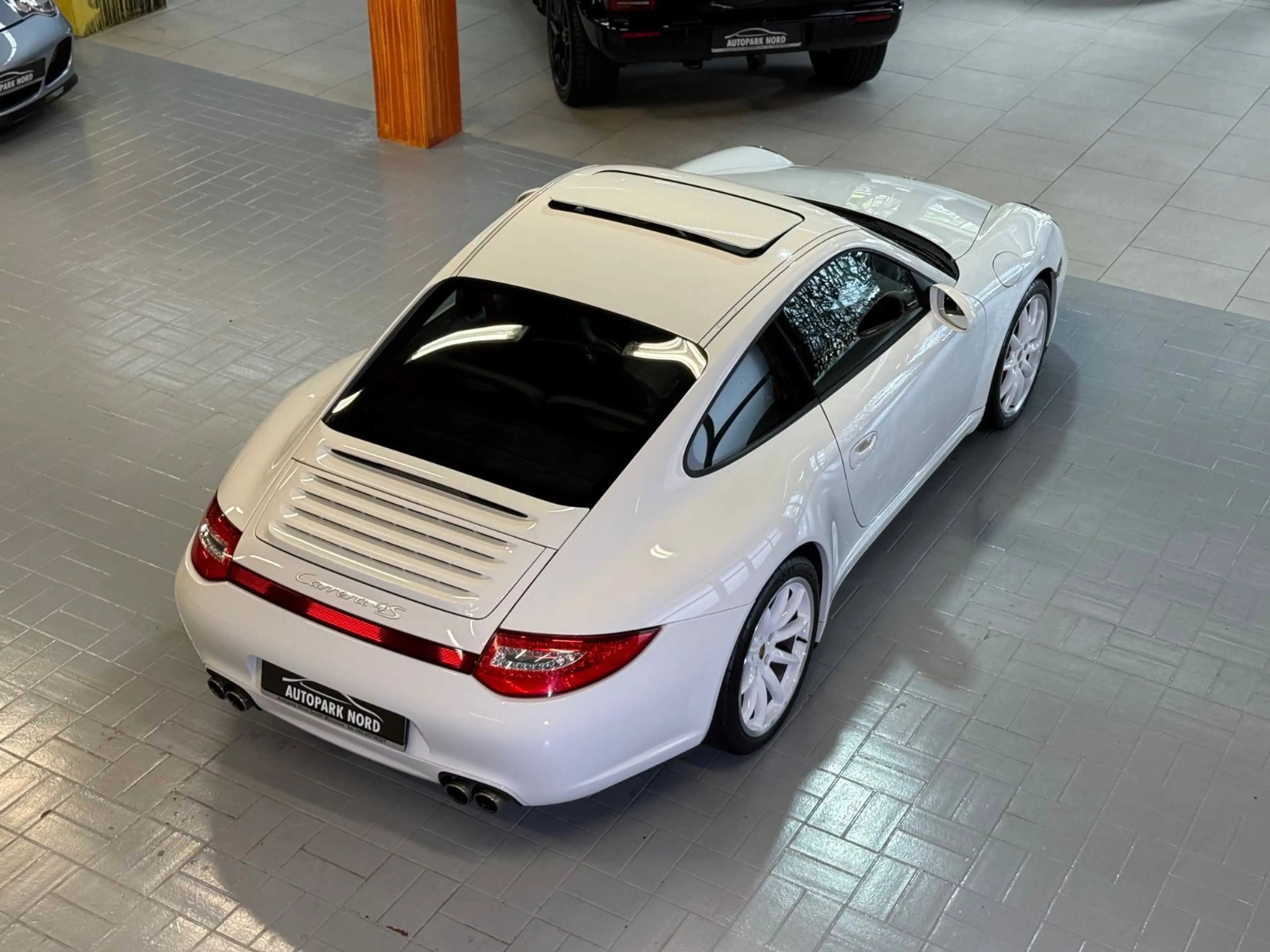 Porsche 911 Carrera 4S Coupe EL.GSD~LEDER~NAVI~BOSE~ — photo 10