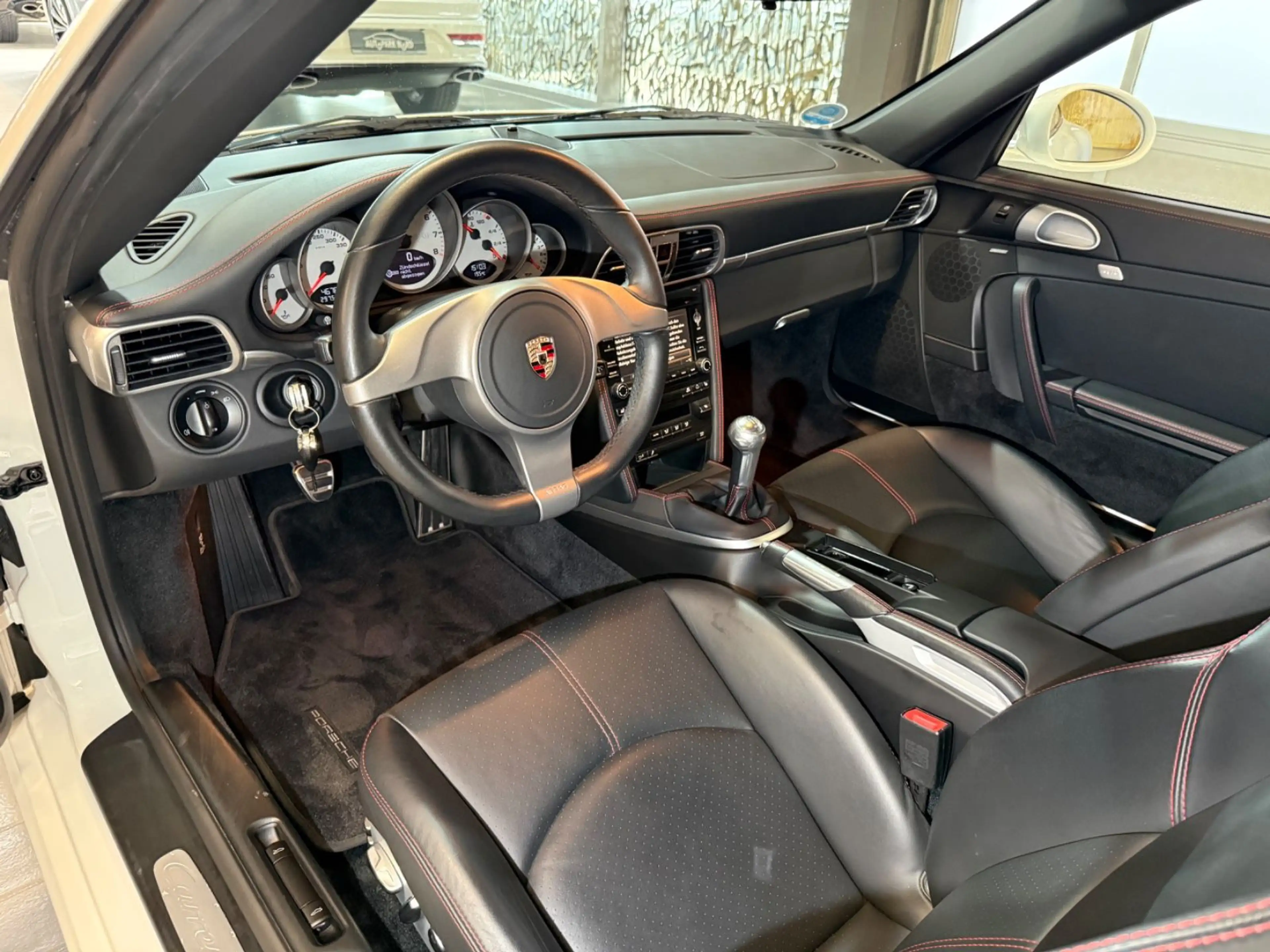 Porsche 911 Carrera 4S Coupe EL.GSD~LEDER~NAVI~BOSE~ — photo 12