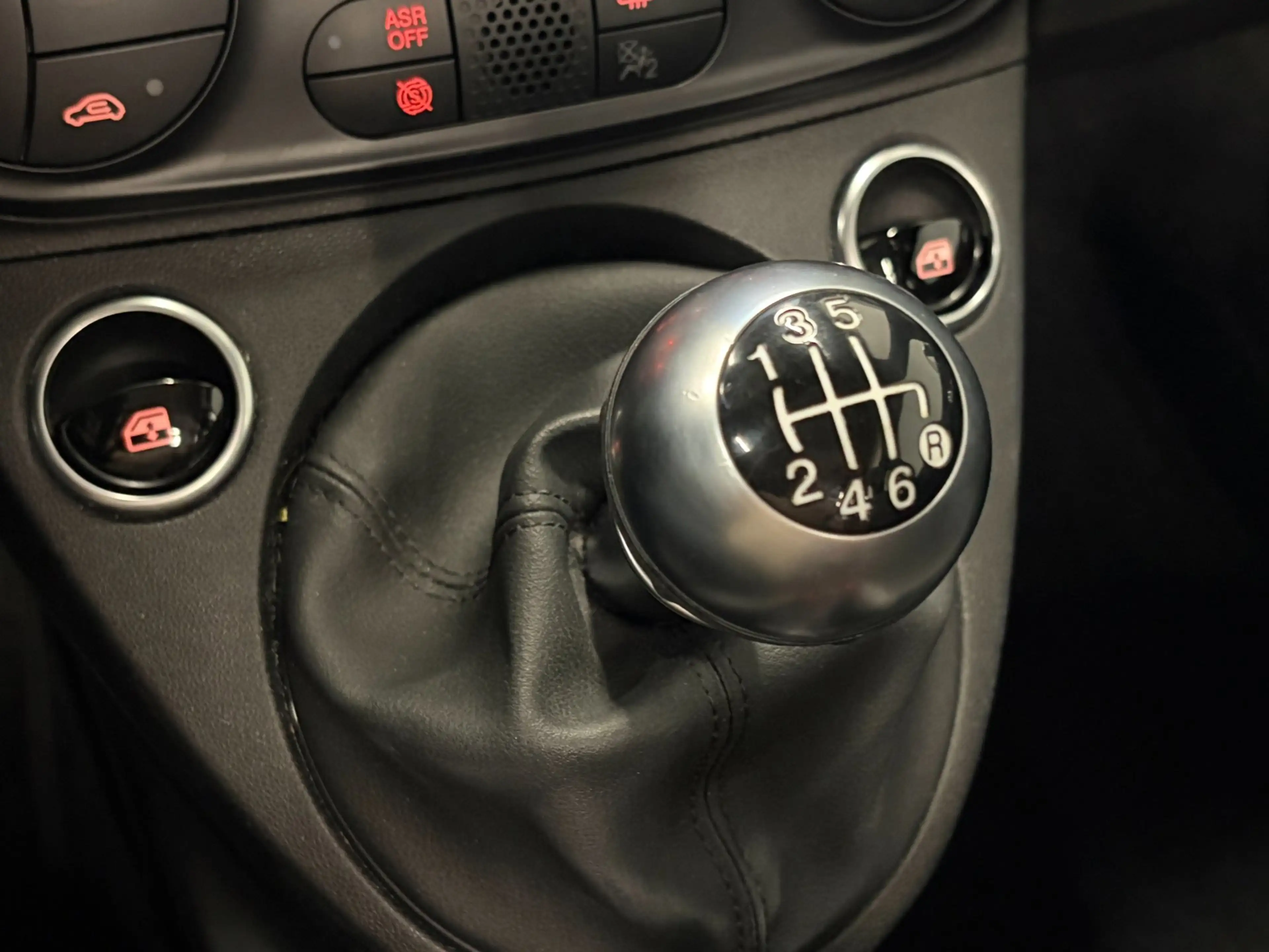 Fiat 500C Cabrio 1.0 Hybrid Rockstar Sport Leder / Navi / Lu — photo 15