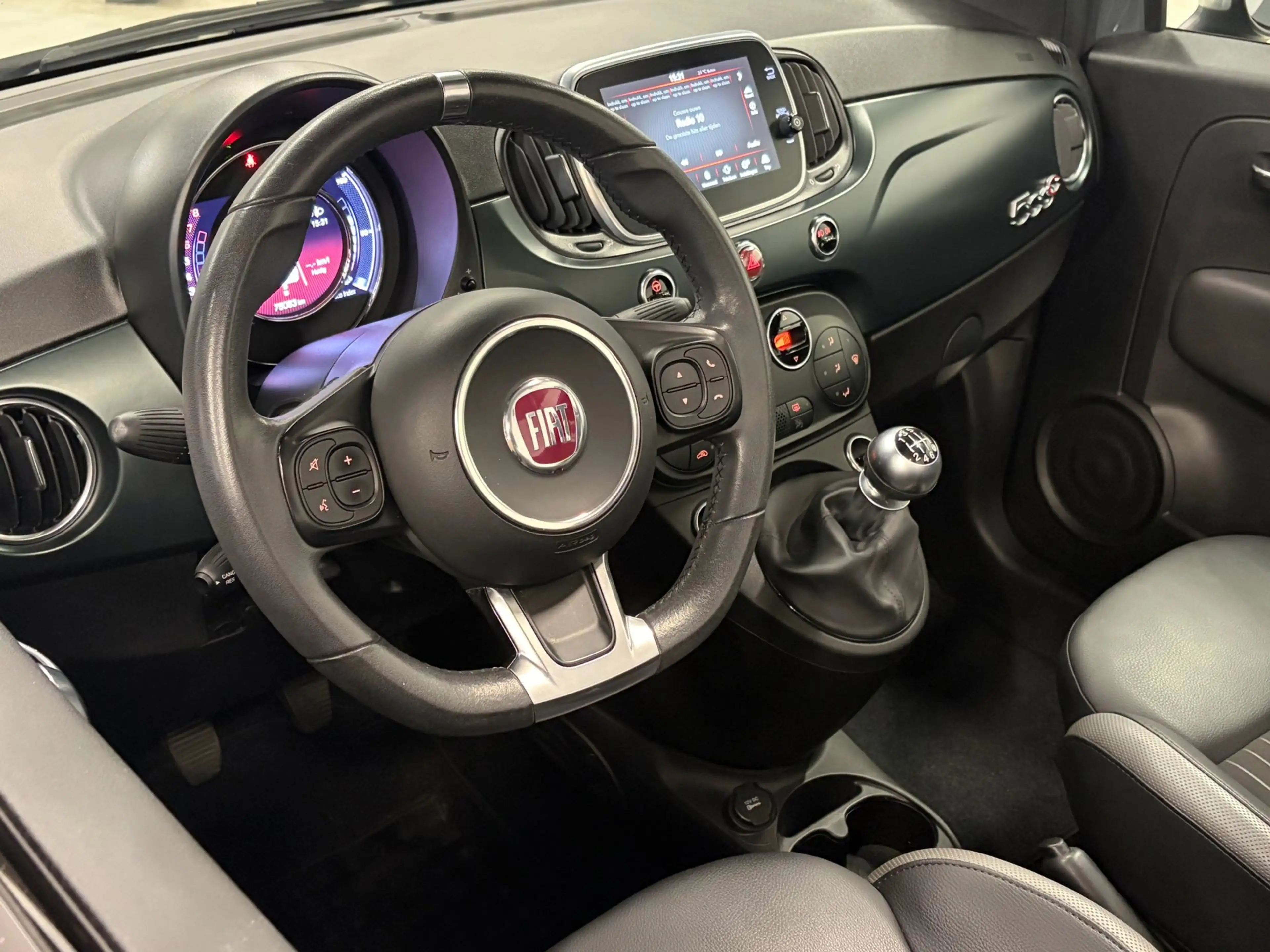 Fiat 500C Cabrio 1.0 Hybrid Rockstar Sport Leder / Navi / Lu — photo 2