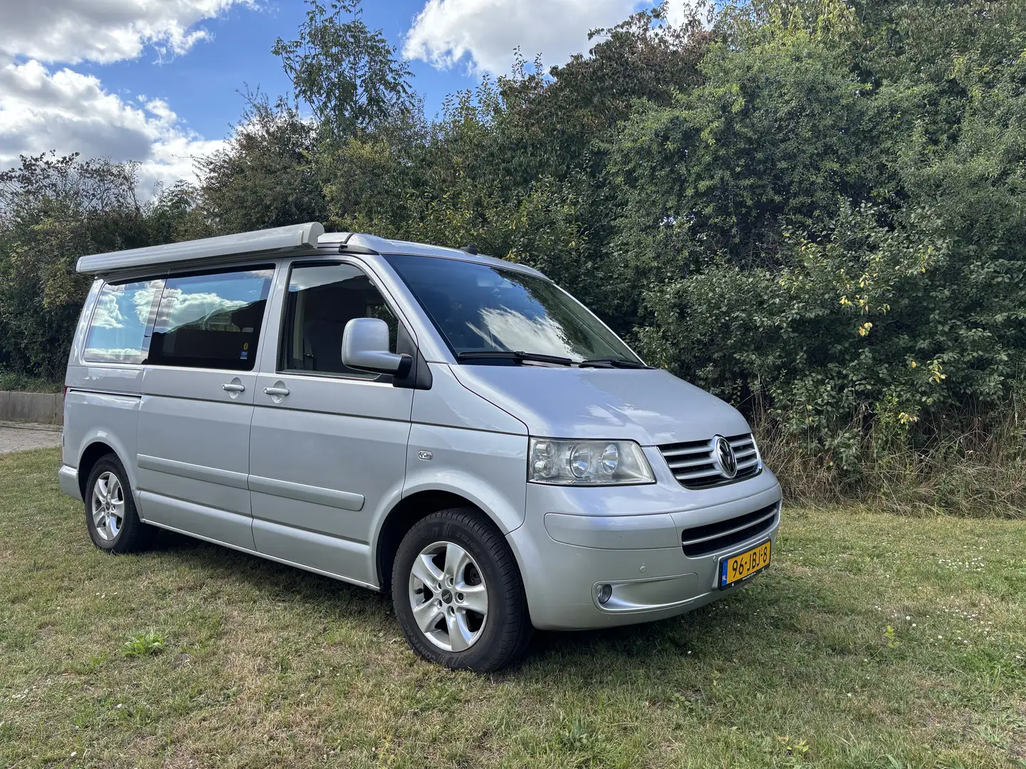 Volkswagen T5 California - 1
