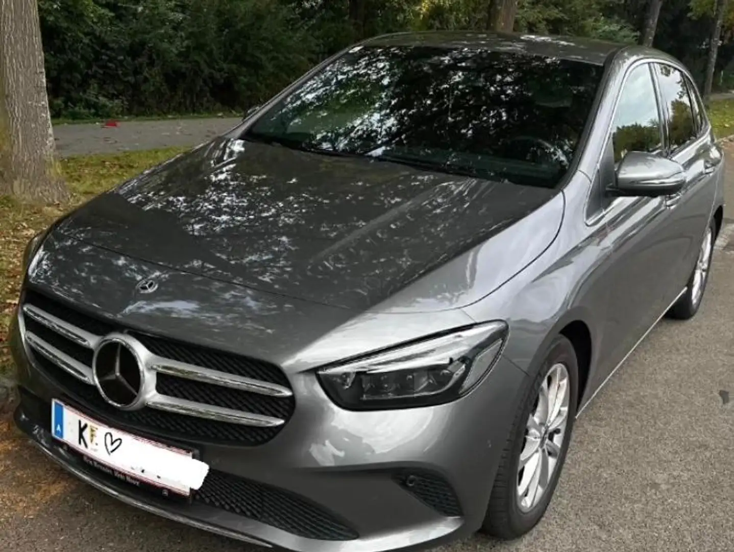 Mercedes-Benz B 180 B180 Grau - 1