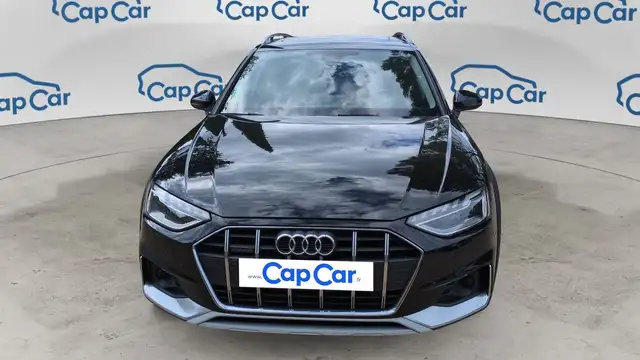 Audi A4 view 5