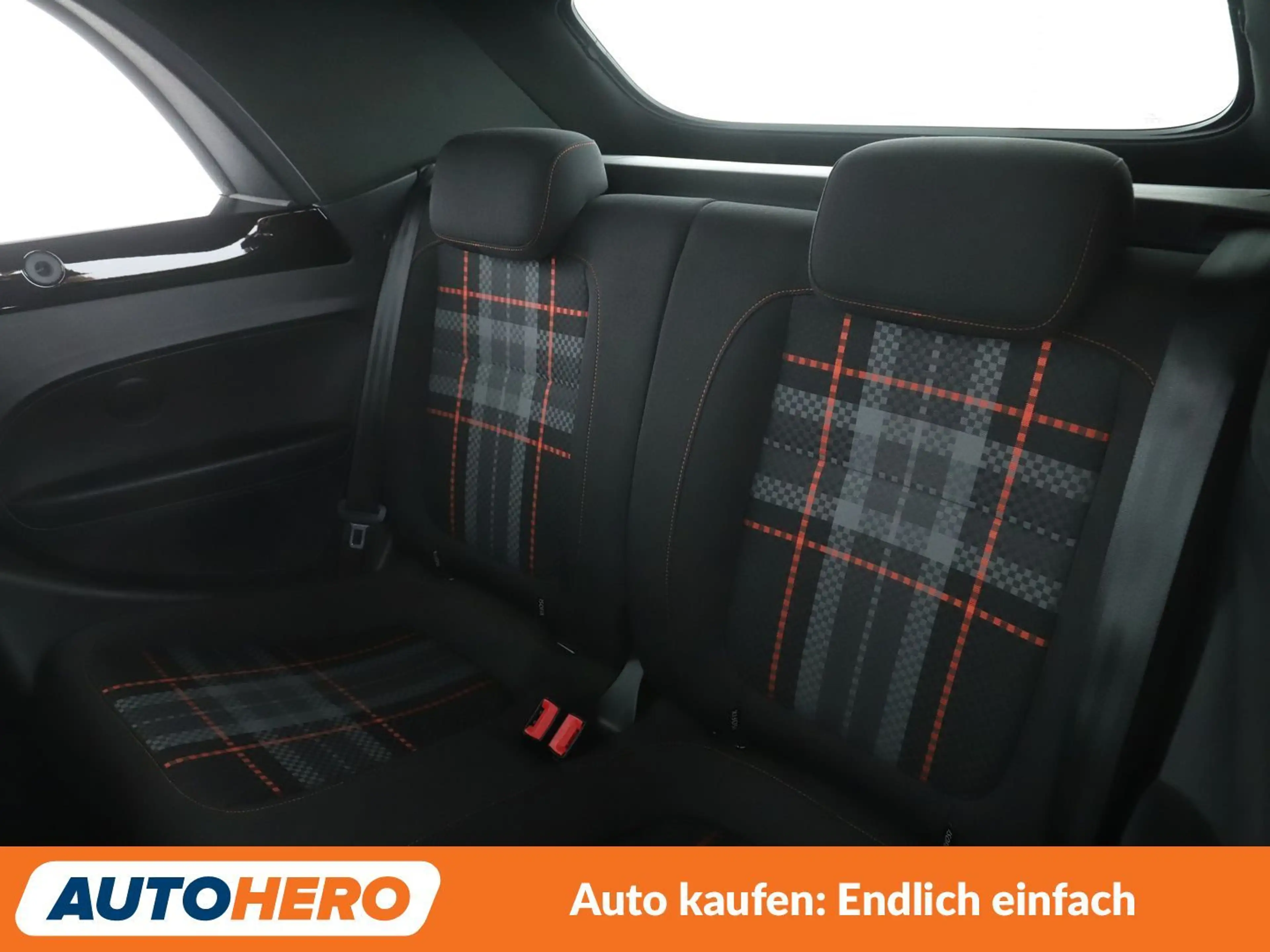 Volkswagen Beetle 1.2 TSI Club BlueMotion Tech *NAVI*XENON*TEMPO*PDC — photo 14