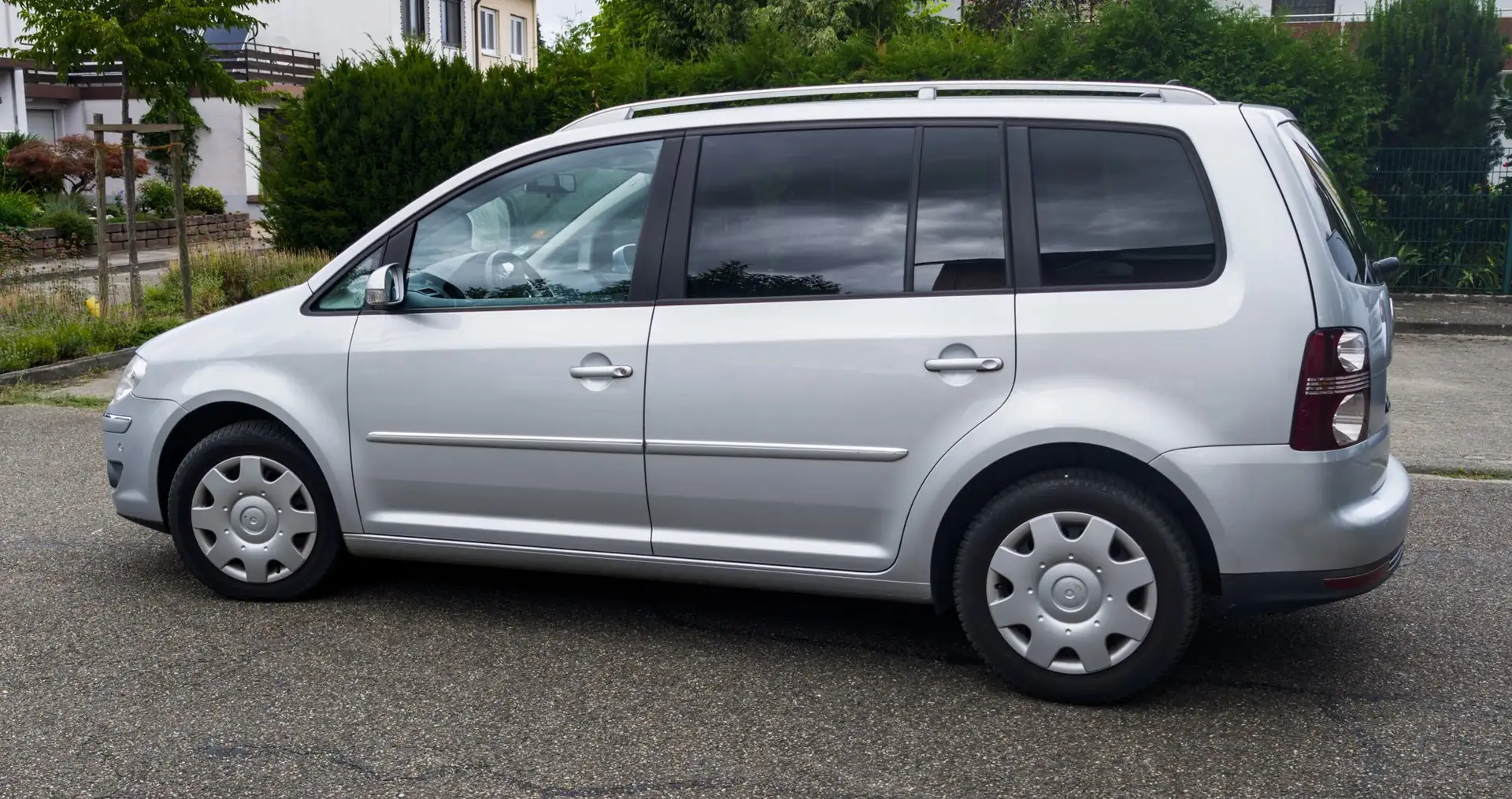 Volkswagen Touran Touran 2.0 TDI DSG Highline Argintiu - 2