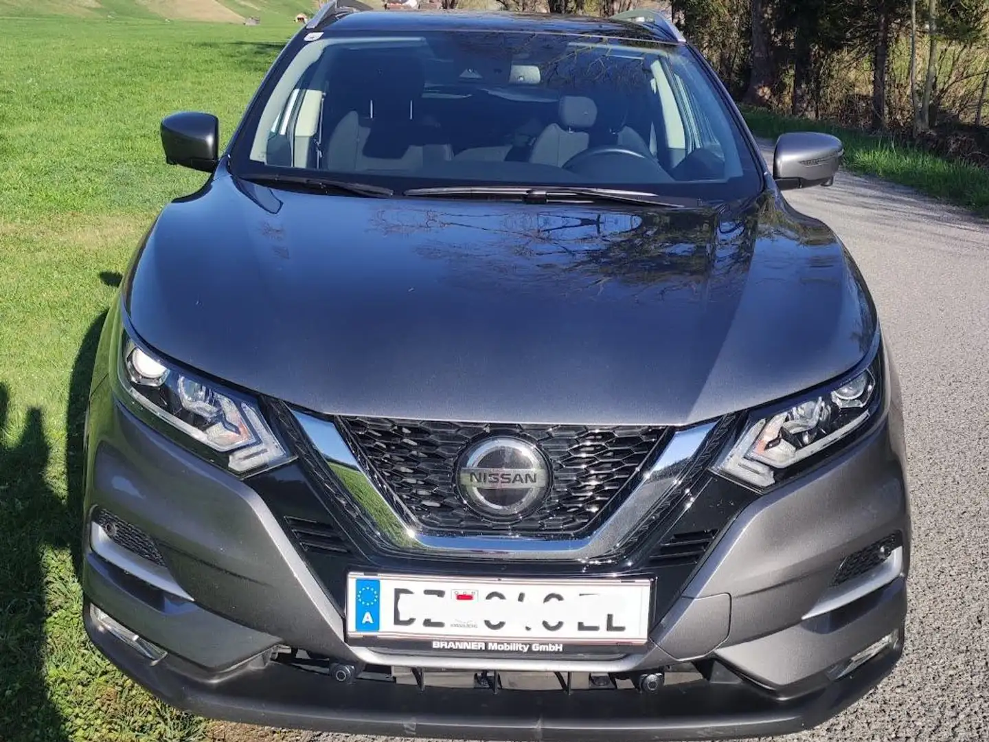 Nissan Qashqai Qashqai 1,3 DIG-T Zama DCT Aut. Zama Grau - 1