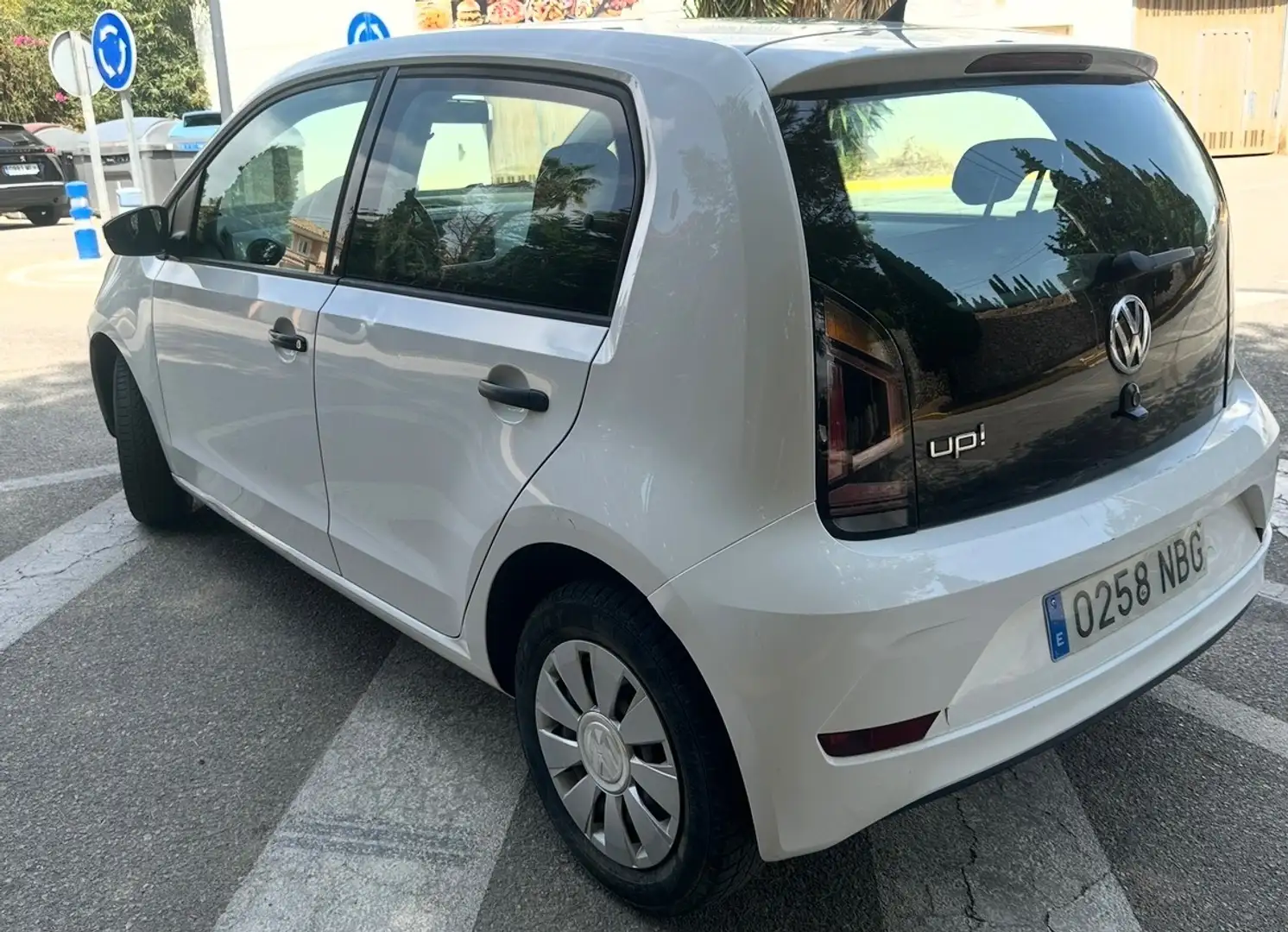 Volkswagen up! Up! 1.0 BMT up! Beats 55kW up! Beats Blanco - 2