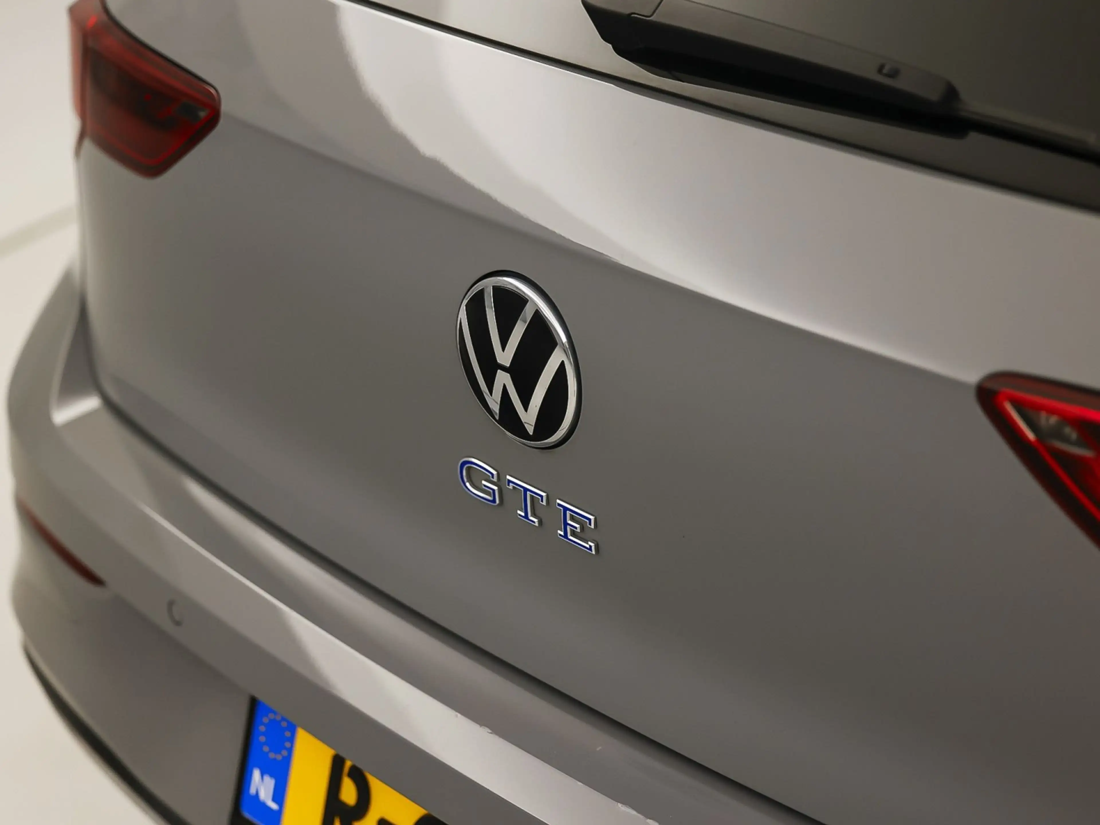Volkswagen Golf GTE 1.4 eHybrid 245Pk Automaat (NARDO GREY, APPLE CARP — photo 28