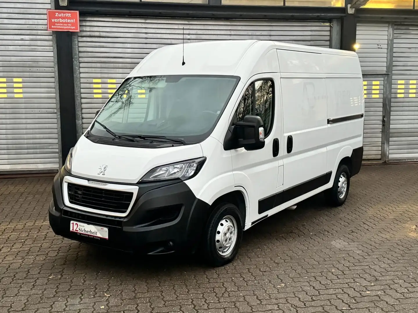 Peugeot Boxer Kasten Hochraum 333 L2H2 Premium BlueHDi 1 Weiß - 2