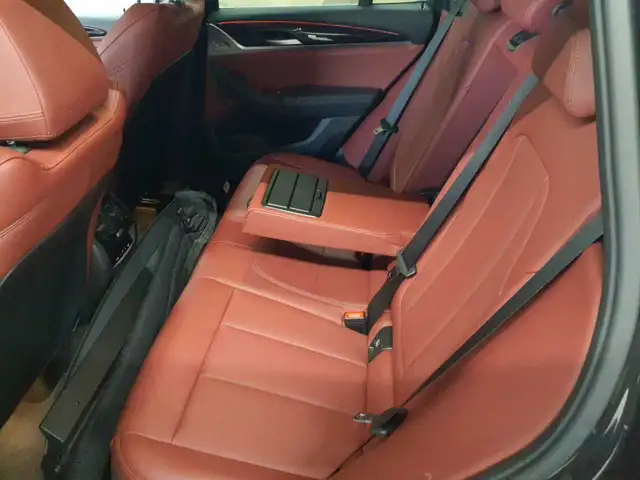 BMW X3 view 13